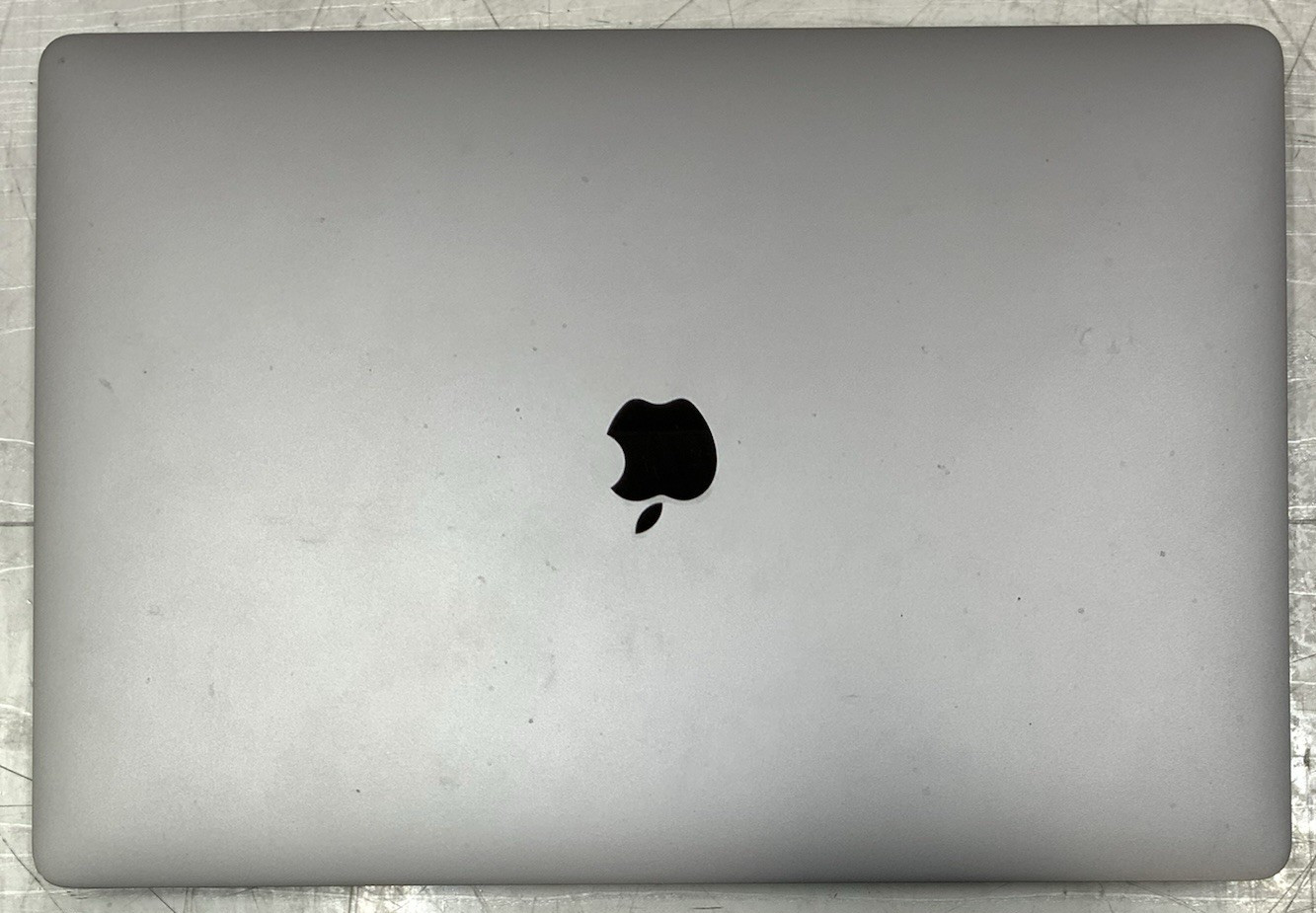 Apple Macbook Pro A2141 Intel i7-9750H 2.6GHz 512GB 16GB DDR4 Radeon Pro 5300M