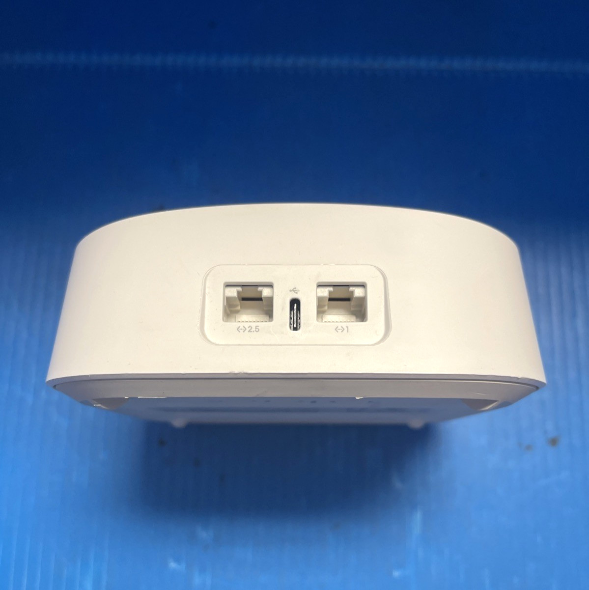 frontier eero Pro 6E Tri-Band AXE5400 Wi-Fi 6E Mesh Router Model S010001 White