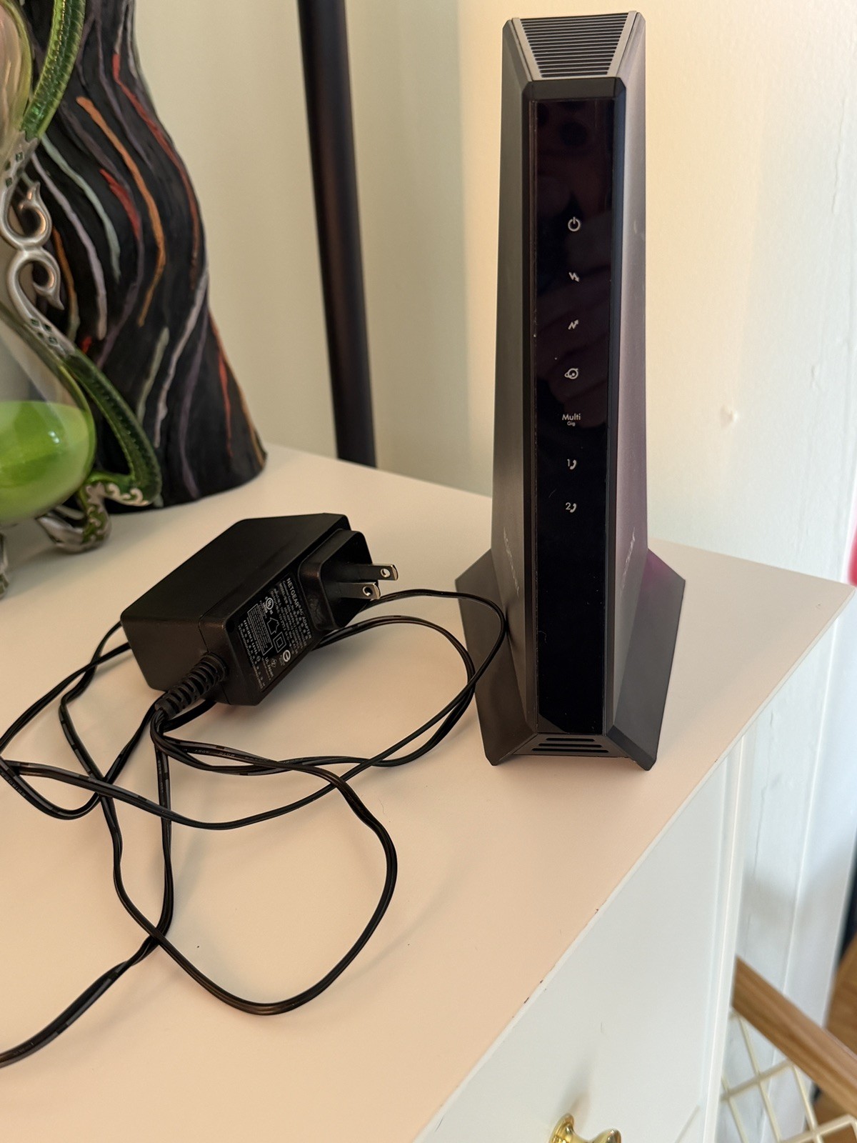 Netgear CM2050V-100NAR Nighthawk 2.5Gbps Cable & Voice Modem – Used