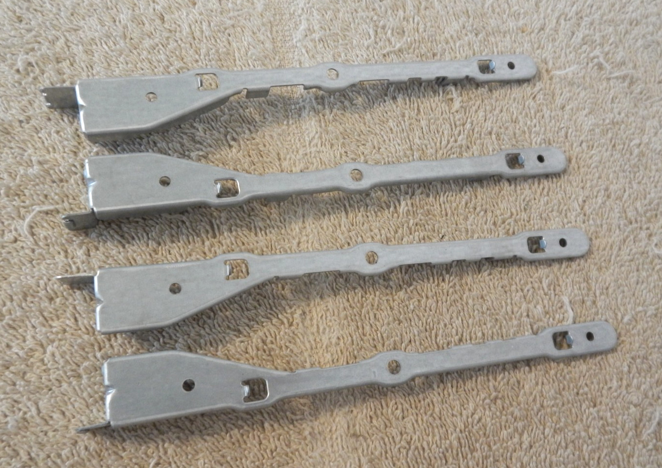 *1 PAIR* Dell Vostro 260 Inspiron 660 3847 Hard Drive Rails – 2 PR AVAIL @ DISC