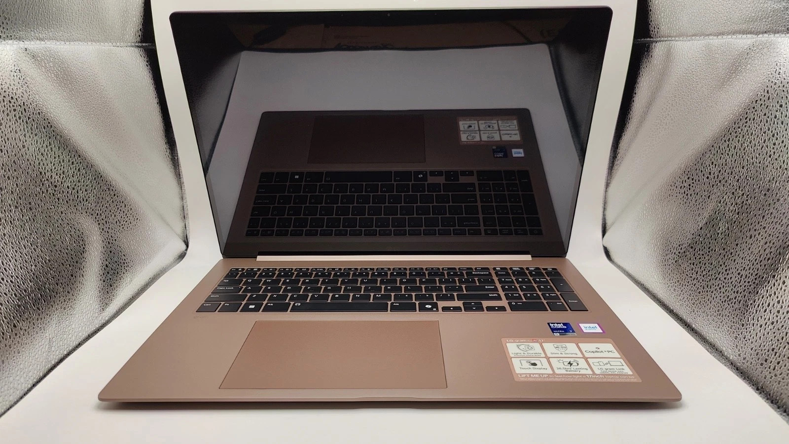 LG gram Max 17″ Touch Laptop Intel Core Ultra 7 355 32GB RAM 1TB Matte Bronze