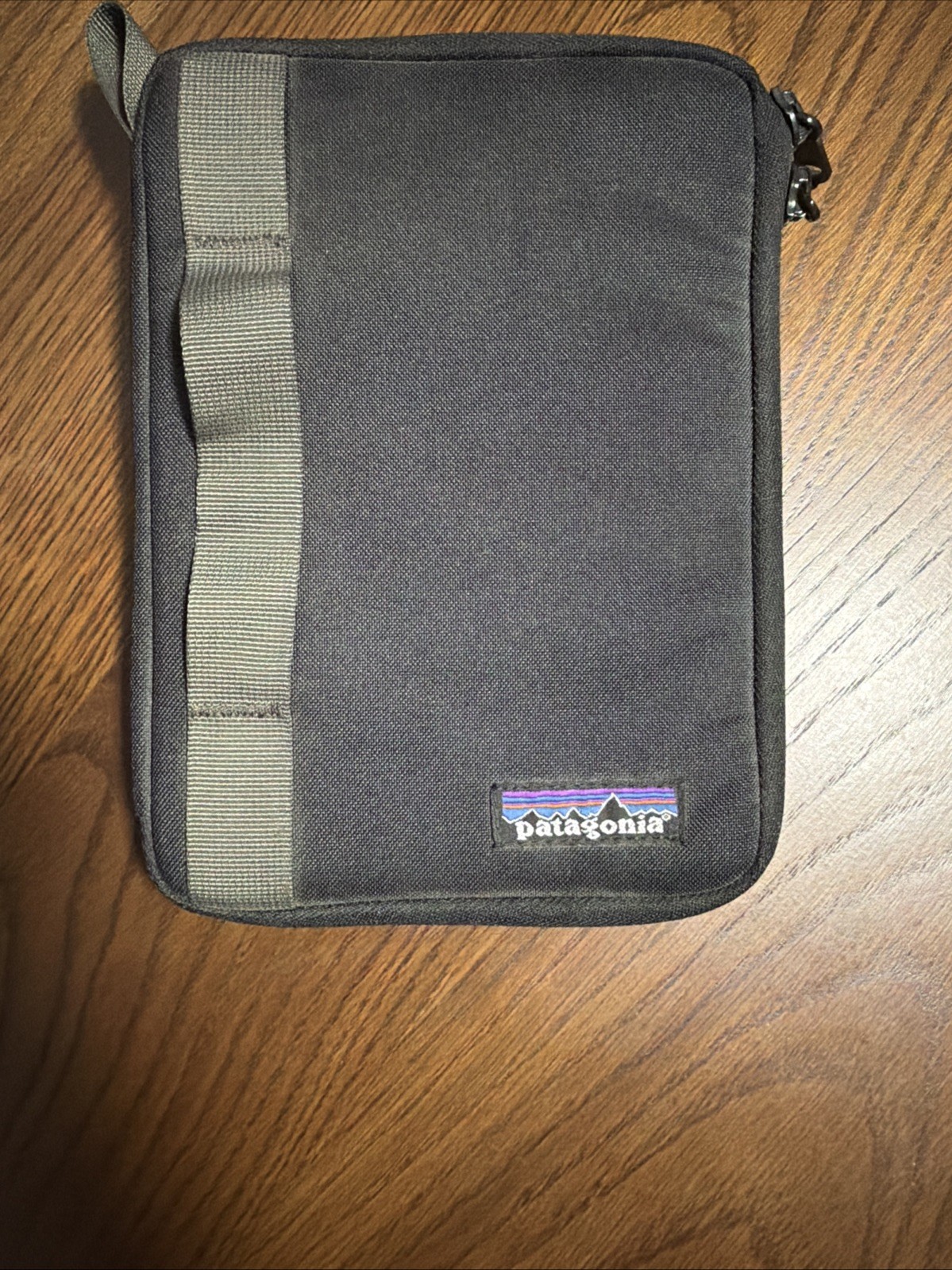 Patagonia Padded Organizer/Tablet Case Kindle Ipad Full Zip Black 9” X 6.5”