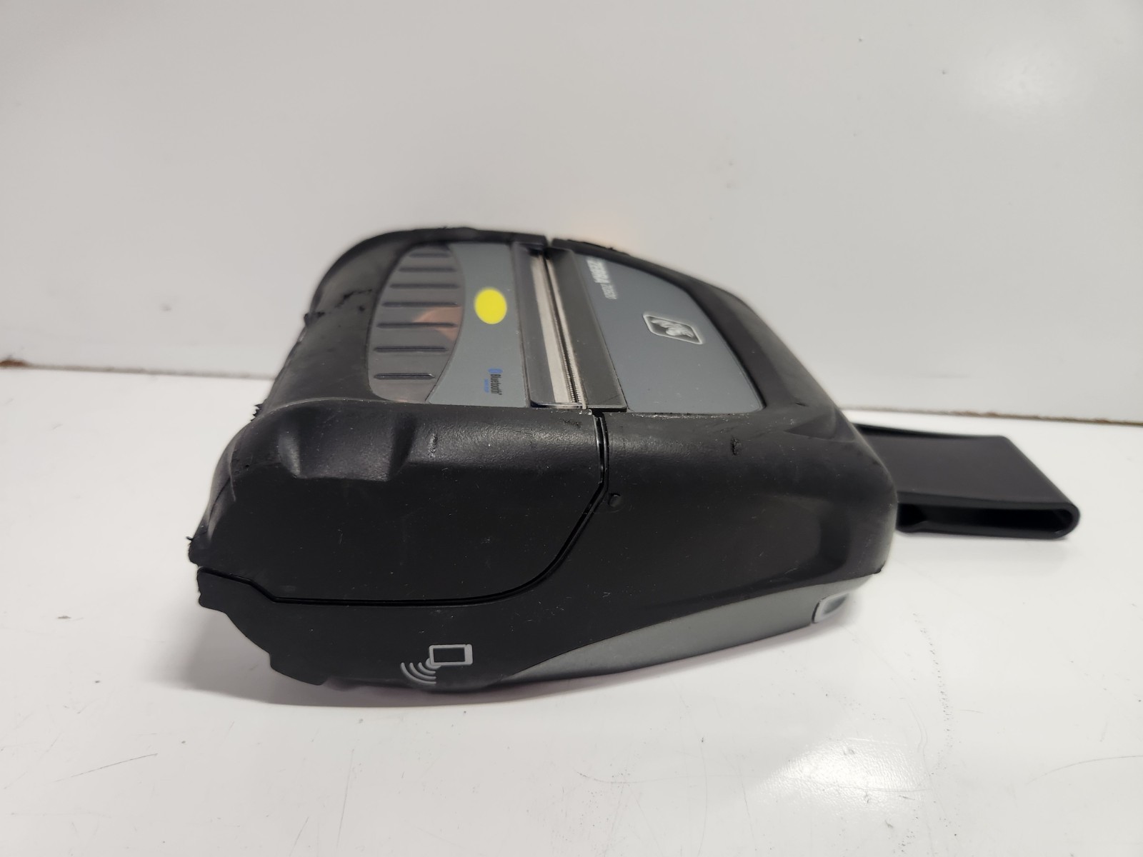 Zebra ZQ520 Mobile Thermal Printer Bluetooth Portable Bundle Low Cycles Clean