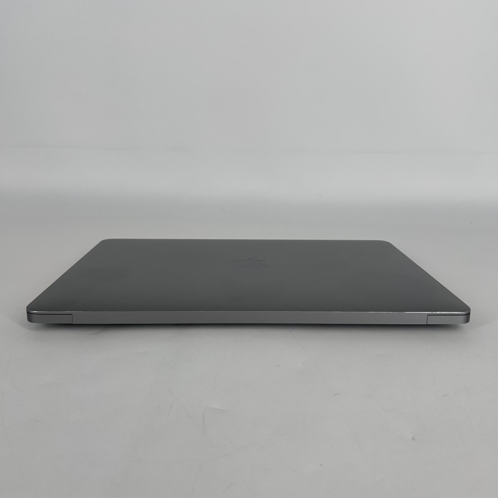 MacBook Air 13 Space Gray 2020 M1 8-Core CPU 7-Core GPU 8GB 256GB White Spots
