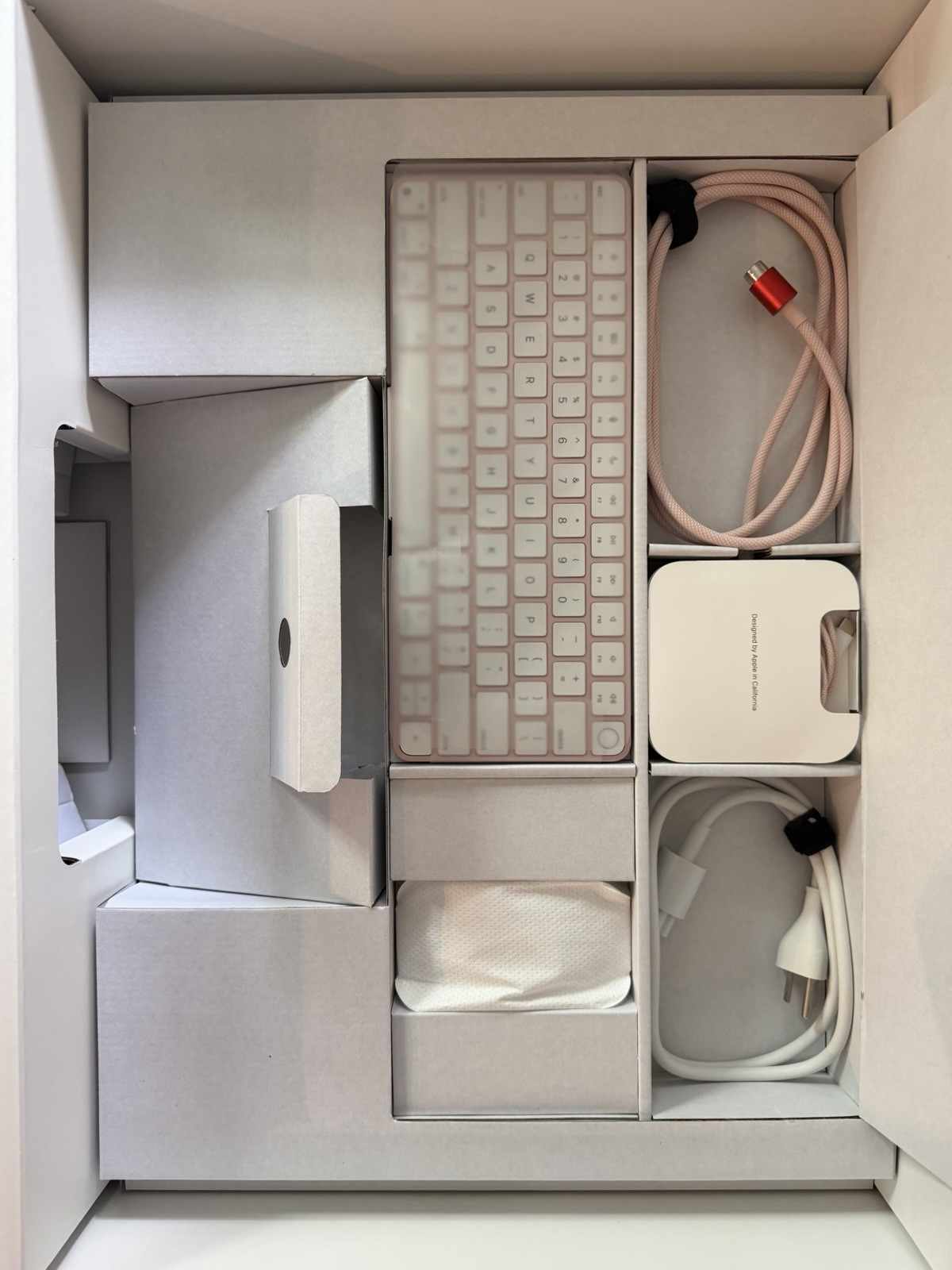 Apple iMac 24in All-in-One Pink M1 8GB RAM 256GB SSD MGPM3LL/A