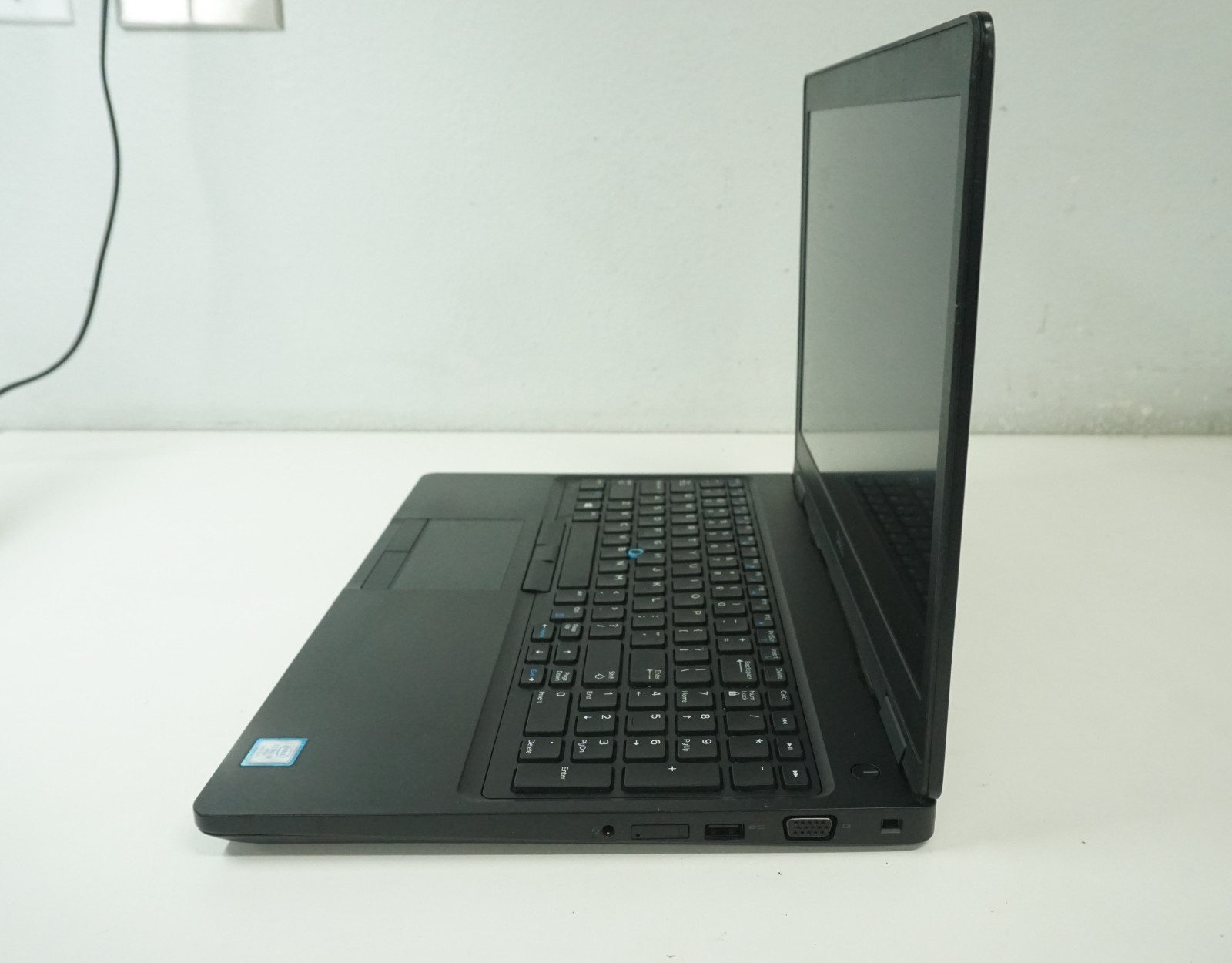 Dell Latitude 5590 Intel i7-8650U @1.90GHz 16GB RAM NO HD/NO OS/NO BATTERY