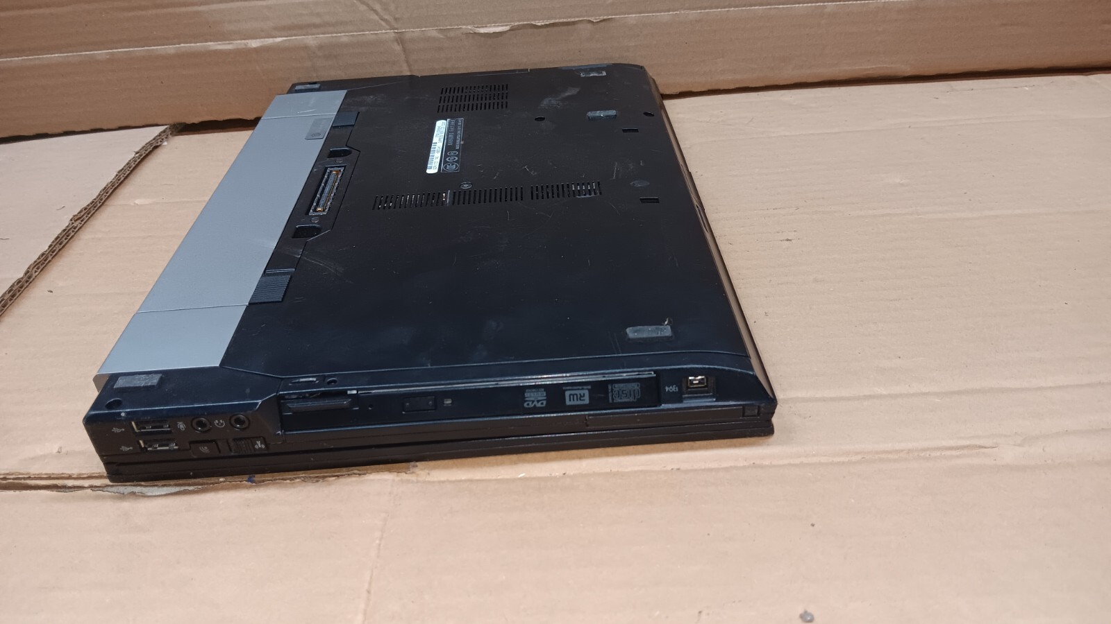 Dell Latitude E6400 Laptop Windows 7 pro Operating system intel Core 2 Duo 4 GB