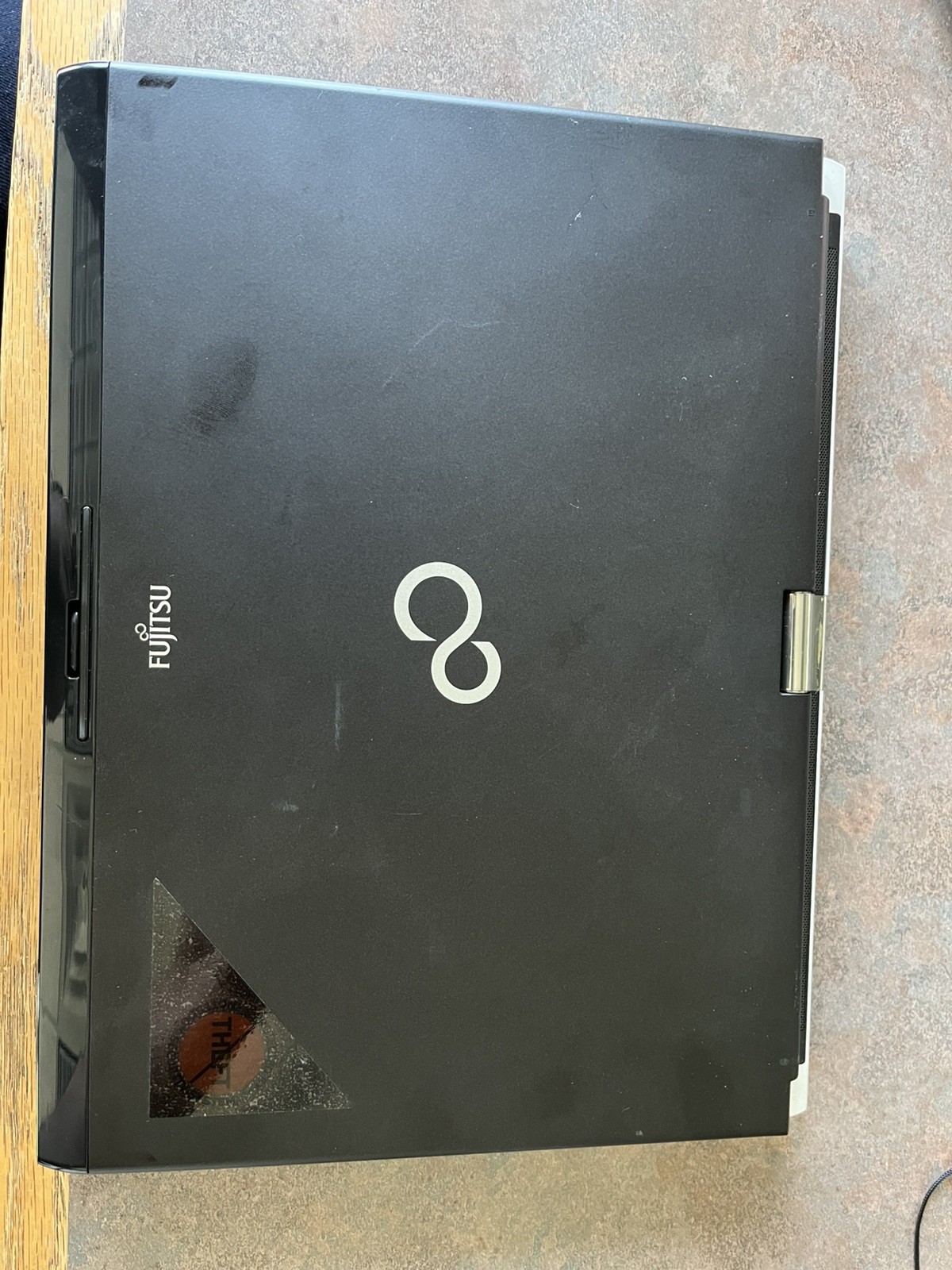 Fujitsu LifeBook T900 Intel Core i5-520M 13″ 4Gb RAM – Ubuntu server
