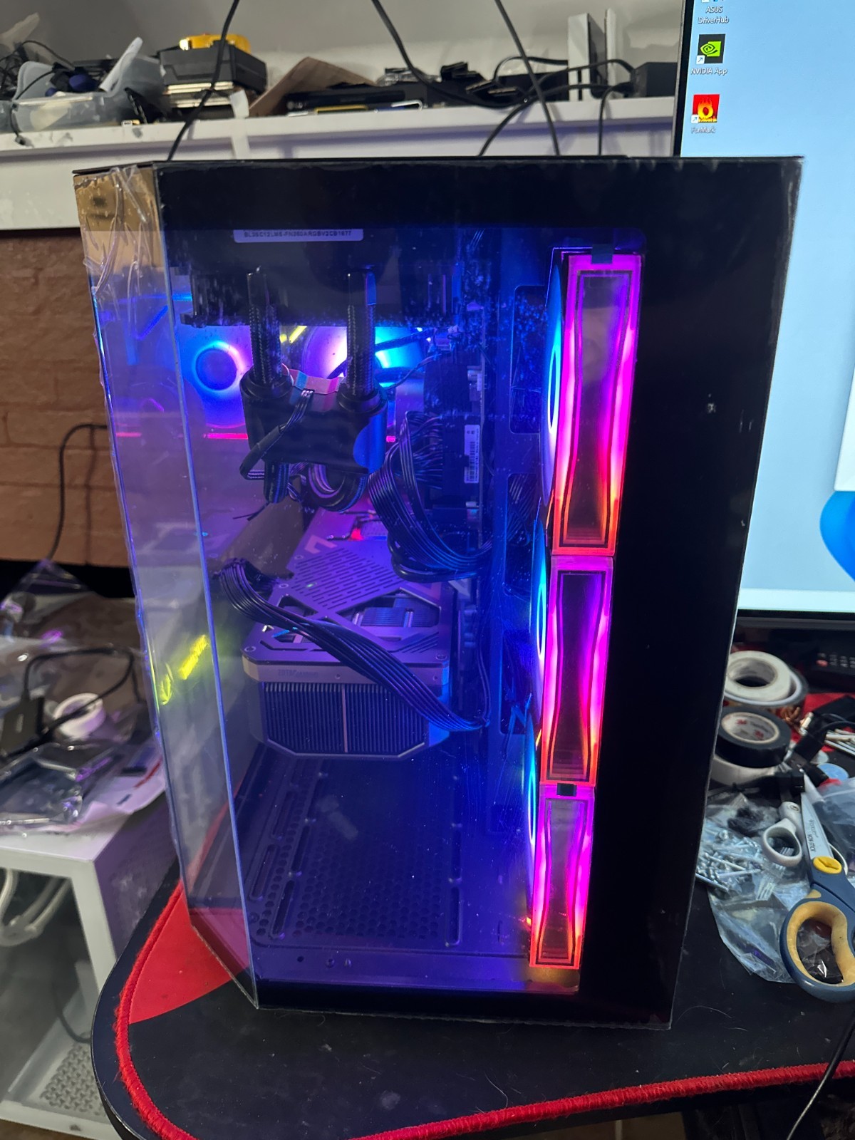 AI Workstation PC – AMD Ryzen 9 9950X3D RTX 5090 – 32GB DDR5 4TB SSD WiFi 7!!