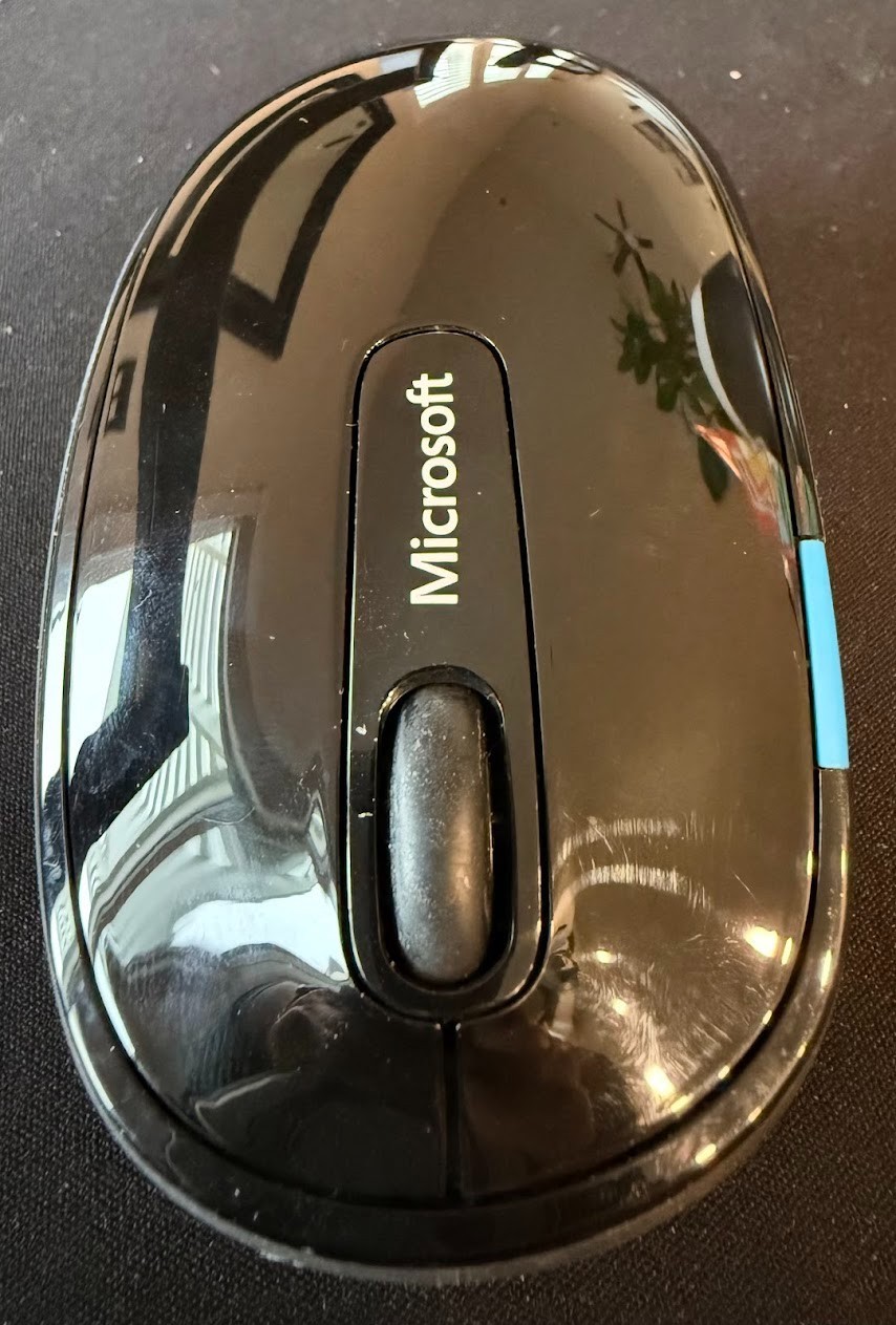 Microsoft Sculpt Comfort Mouse 2.4 Ghz #1557 w/ 4-Way Scrolling – Tested & Works