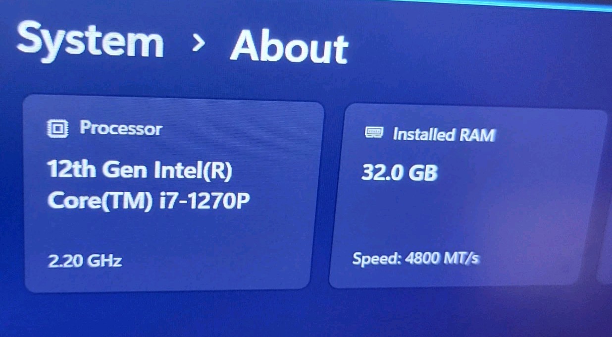 Dell Latitude 7430 i7-1270P CPU @2.2GHz 32GB RAM 1TB SSD