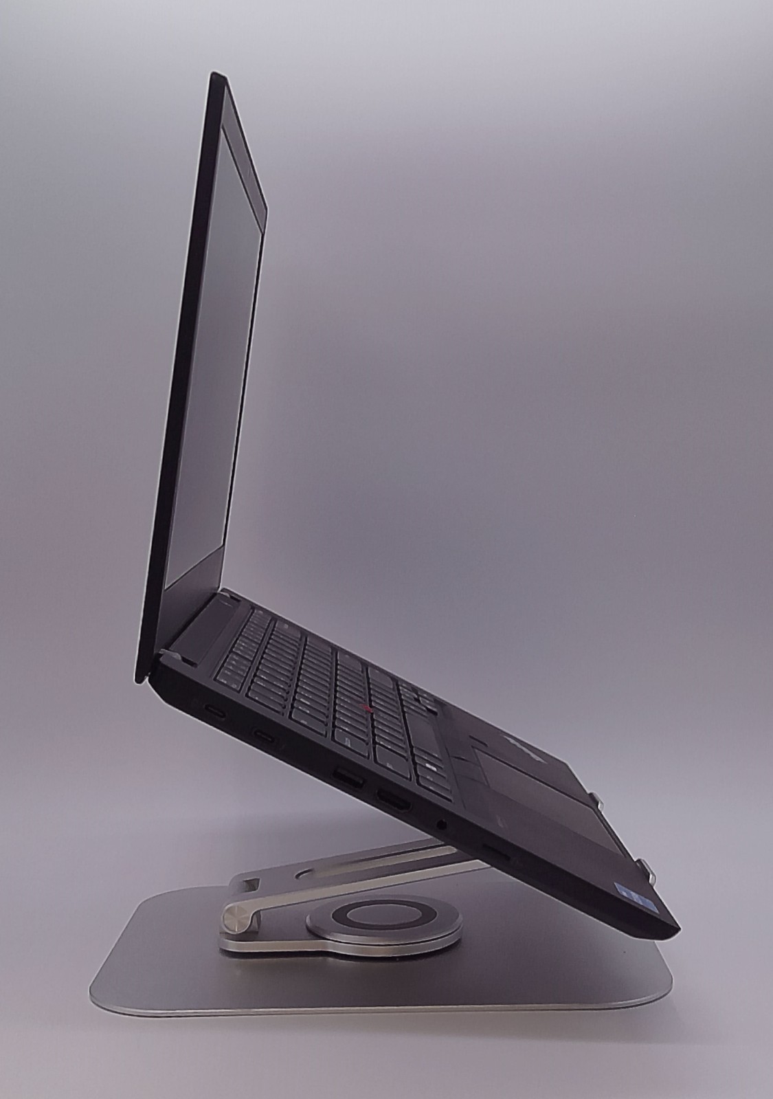 Lenovo ThinkPad T14 Gen 2 14″ Intel Core i7-1165G7 16GB RAM 256GB NVMe USED NOAC