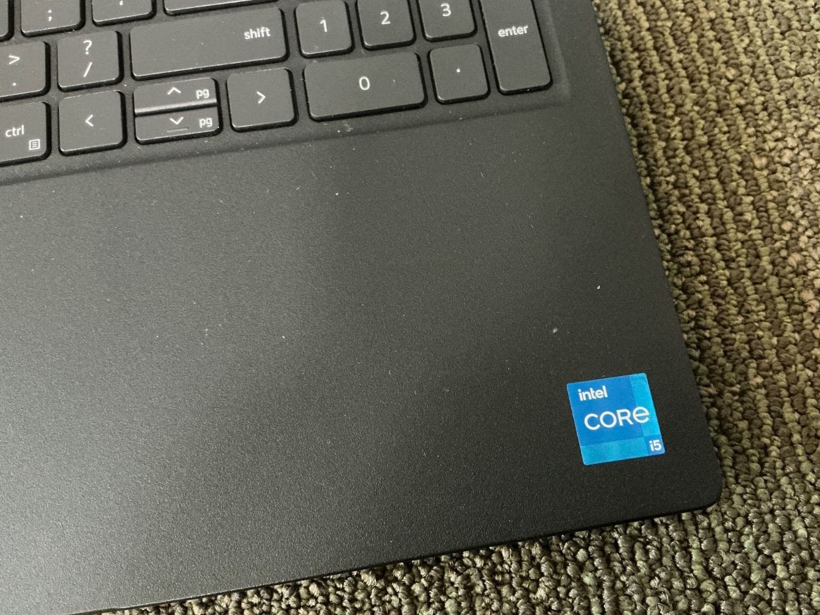 Dell Latitude 3520 15.6″ Intel i5-1135G7 @2.4GHz | 8GB RAM | 256GB NVMe | W11P
