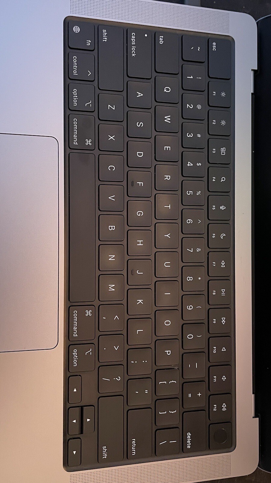 Apple MacBook Pro (14-inch, 2021) M1 Pro 10-Core / 16GB / 1TB SSD / 16-Core GPU