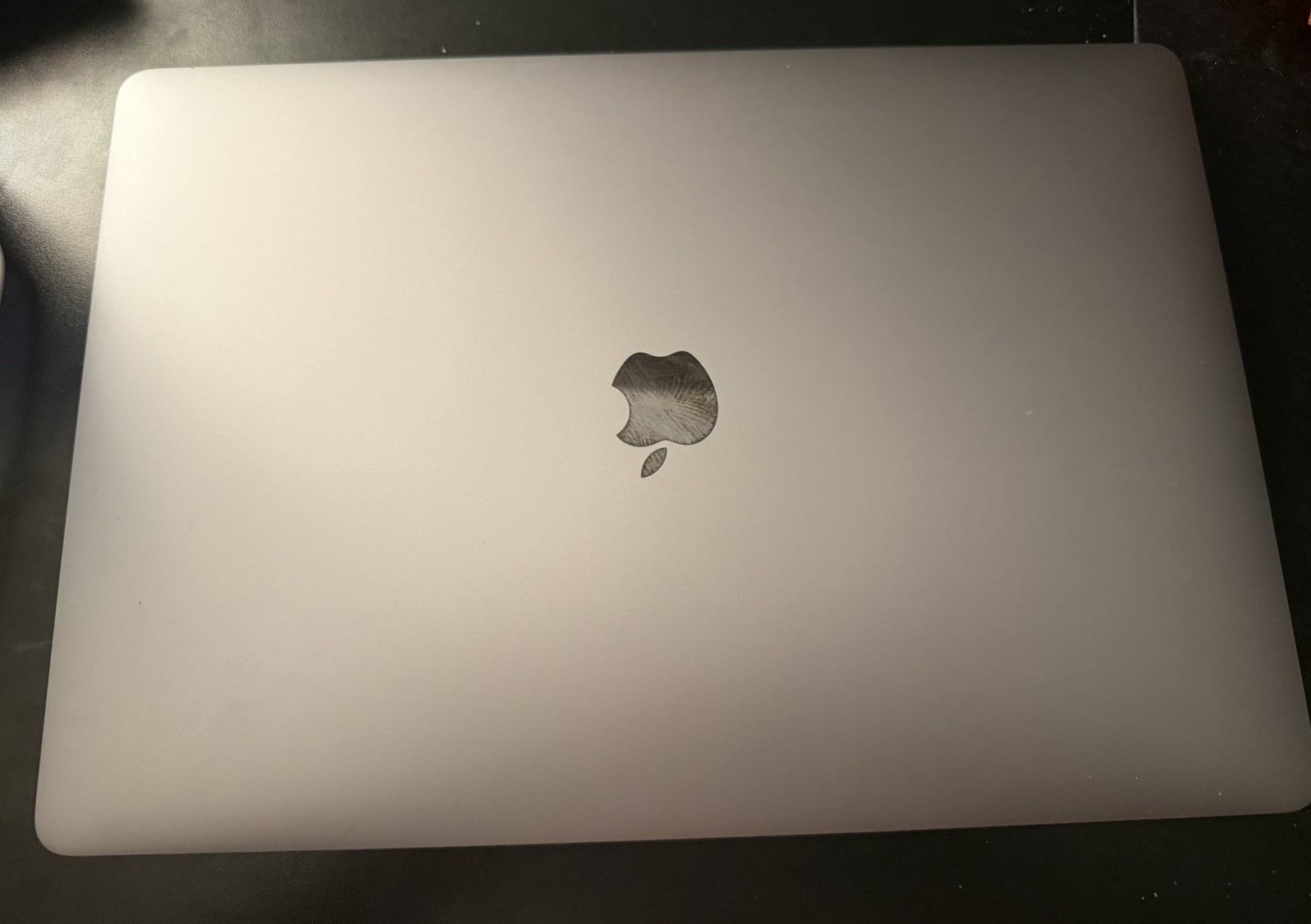 Apple MacBook Pro 2019 15.4″ i7 2.6GHz 32GB RAM 500GB SSD Touch Bar Silver