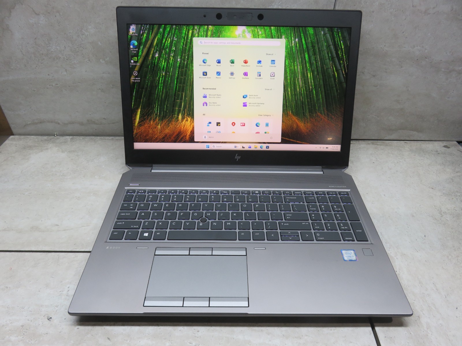 HP ZBook 15 G6 FHD i7-9750H 32GB 512GB NVMe NVIDIA Quadro T2000 WINDOWS 11 PRO