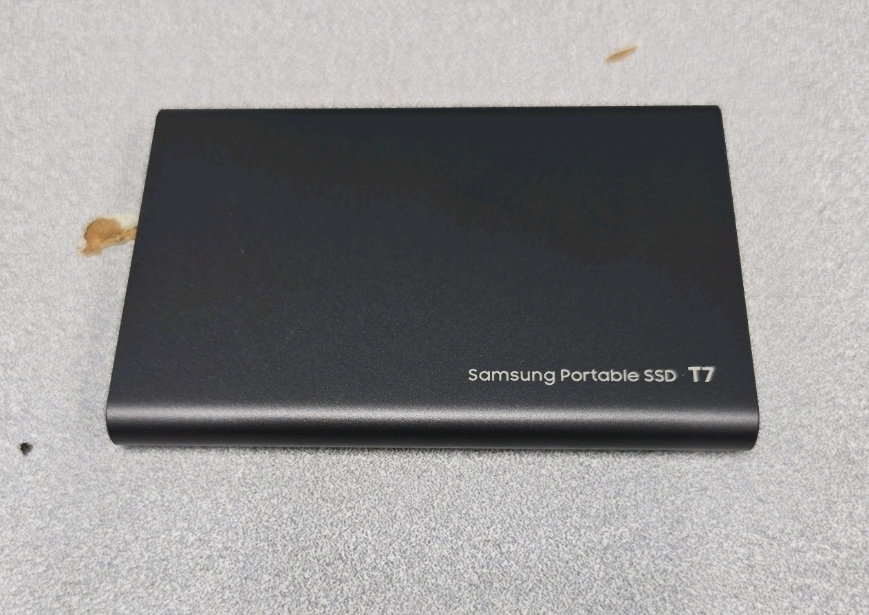 Samsung Portable T7 Portable 2TB USB-C to USB-C SSD MU-PC2T0T