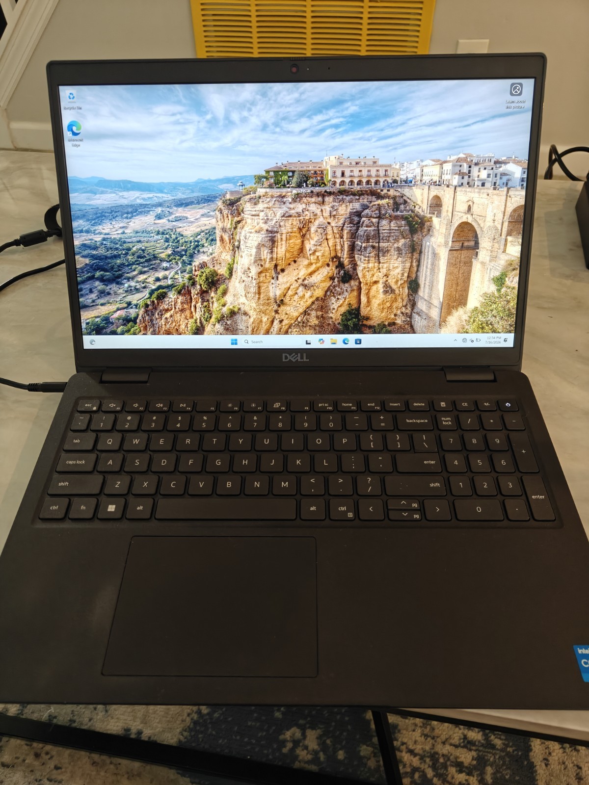 Dell Latitude 3520 15.6″ Intel i5-1135G7 @2.4GHz | 16GB RAM | 256GB NVMe | W11P