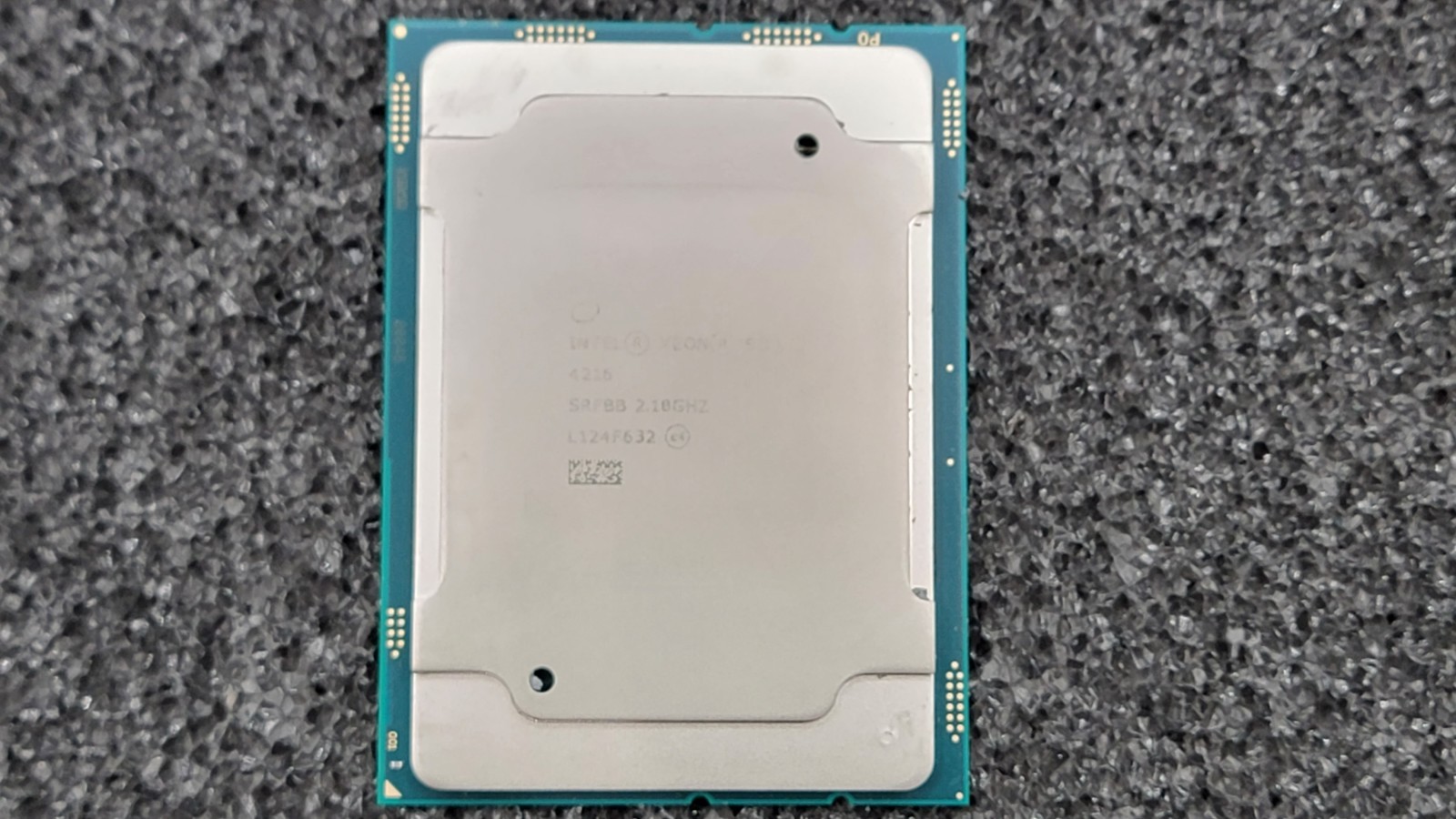 Intel Xeon Silver 4216 2.1GHz 16-core 100W SRFBB Processor