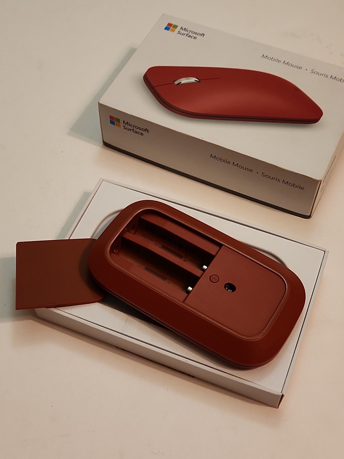 Microsoft Surface Mobile Mouse KGY-00051 Model 1679/1679C Poppy Red