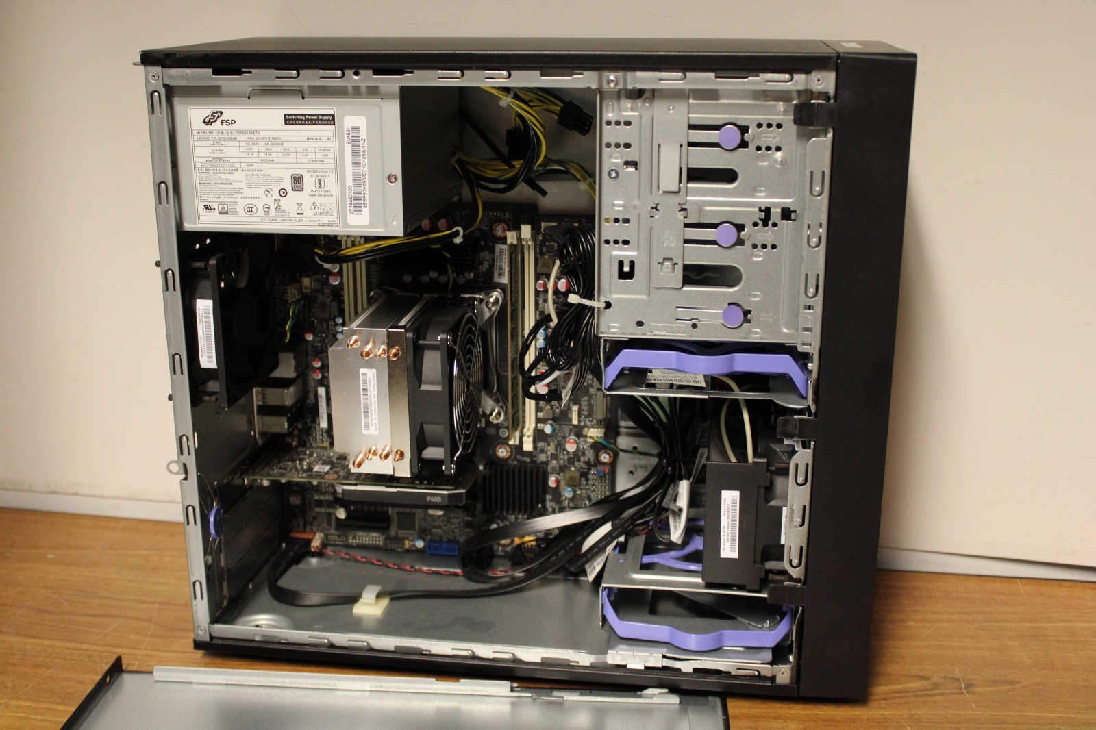 Lenovo ThinkStation P520c W-2245 8-Core 4.70Ghz 8Gb 256Gb Nvme P600 Win 11 HQ