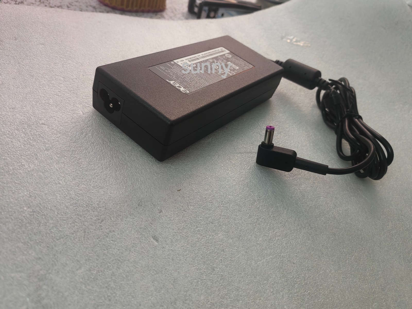 Genuine ADP-135KB T For Acer Nitro 5 AN515-57 AN517-54 AC Adapter 19V 7.1A 135W