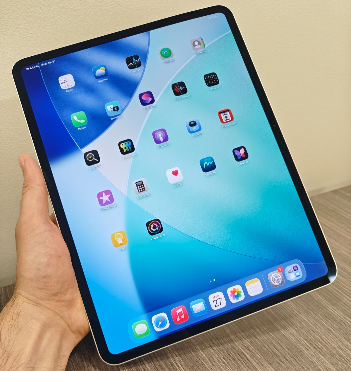 Apple iPad Pro 13-inch M4 Chip 256GB Wi-Fi ONLY – Silver (see photos and read)