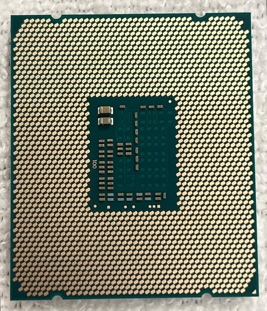 LOT OF 6x INTEL XEON E5-2630V3 2.4GHZ SR206 CPUs