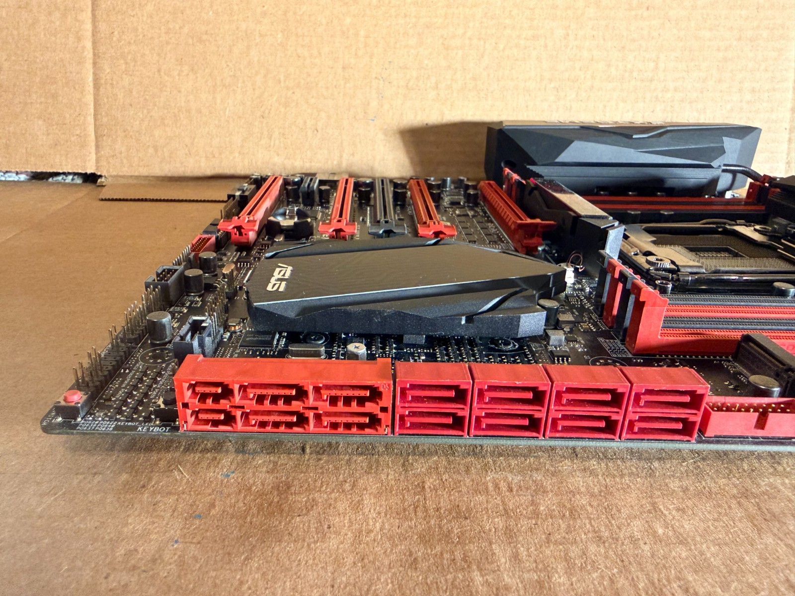 ASUS RAMPAGE V EXTREME/U3.1 motherboard X99 DDR4 LGA2011-3 Core i7 E5 2600 V3V4