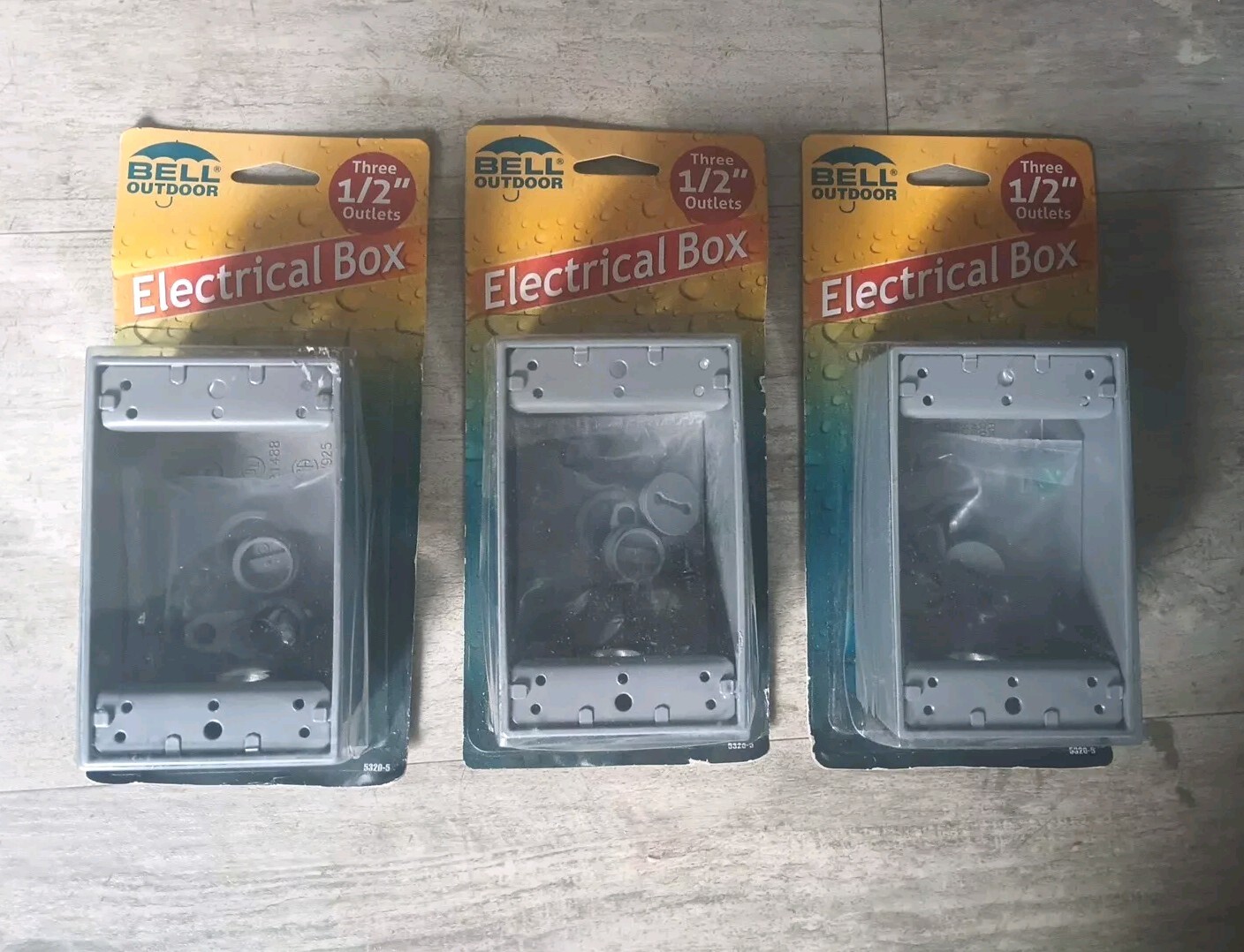 Hubbell Gray Weatherproof 1-Gang Rectangular 1/2″ Outlet Box 3Holes- 3 PACK