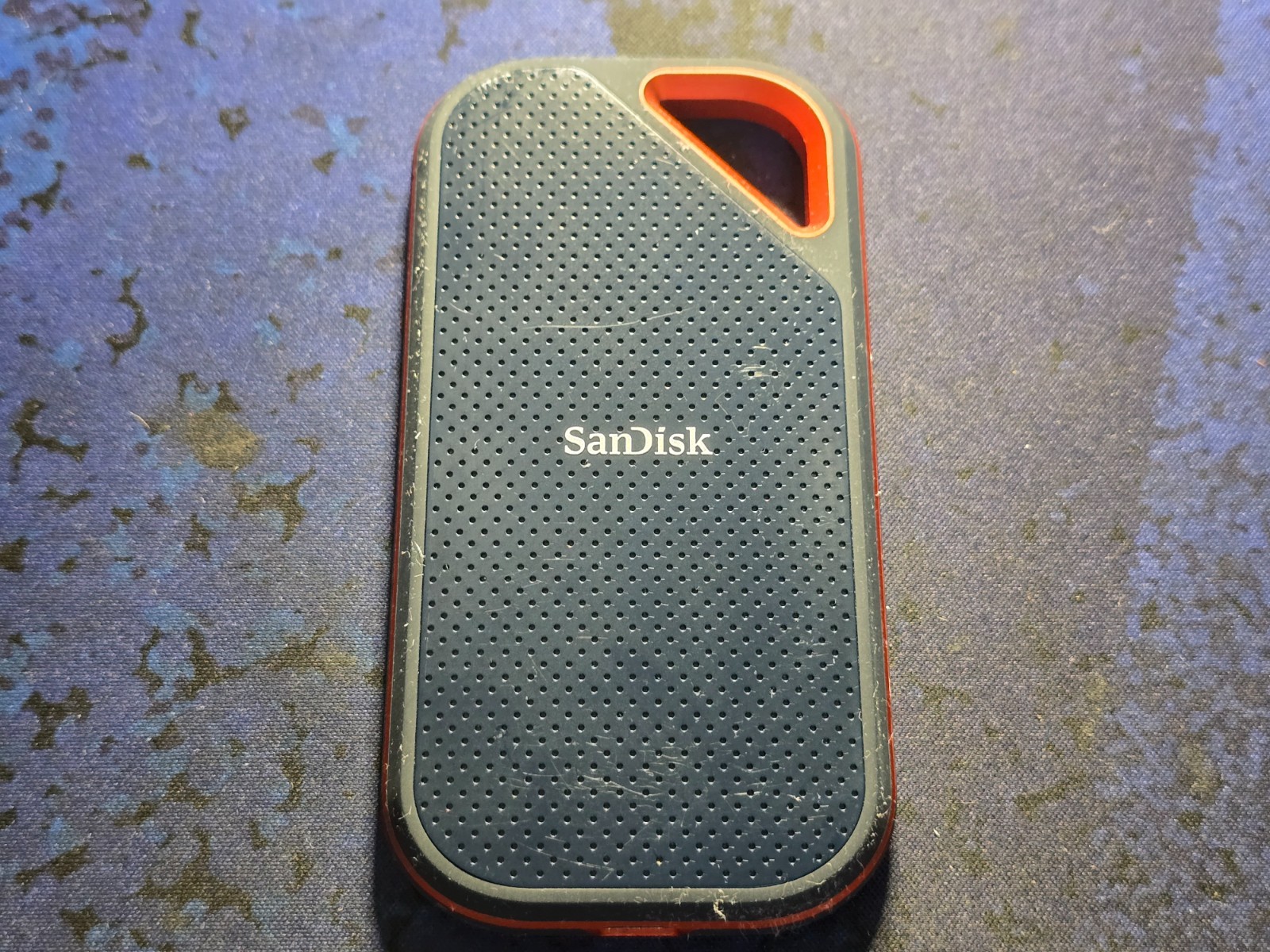 SanDisk Extreme Pro Portable External SSD 2TB SDSSDE81-2T00 100% Health Orange