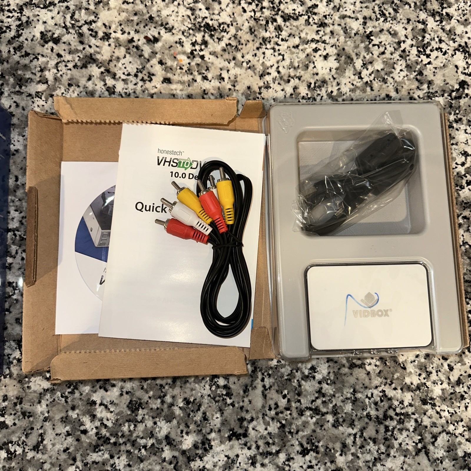 Honestech – VHS to DVD 10.0 Deluxe – Audio Video Photo Converter *CIB *NOB