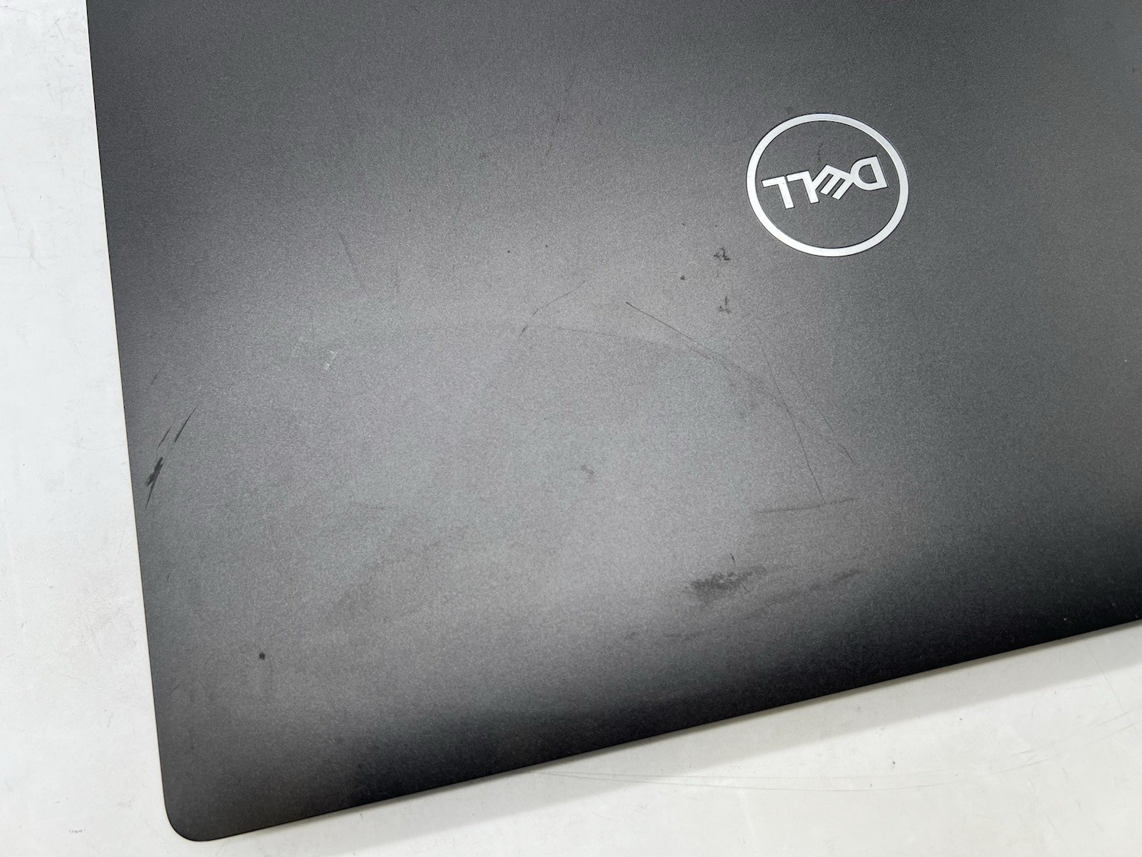 Dell Latitude 5500, i5-8265U, @ 1.60GHz, 8GB RAM, 256GB NVMe, No OS , w/Charger