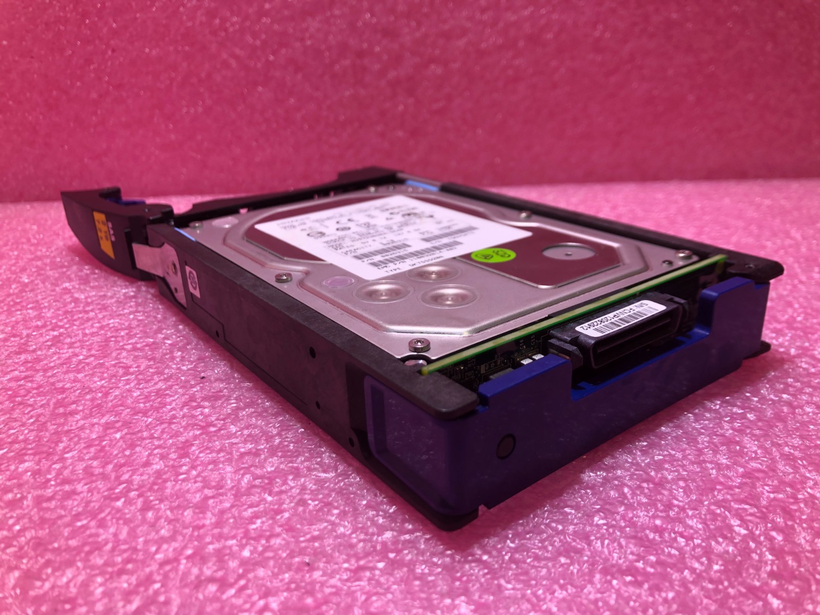 Strong-IT Dell / EMC 005049449 2TB SAS 7.2K 6G 3.5″ NL HDD