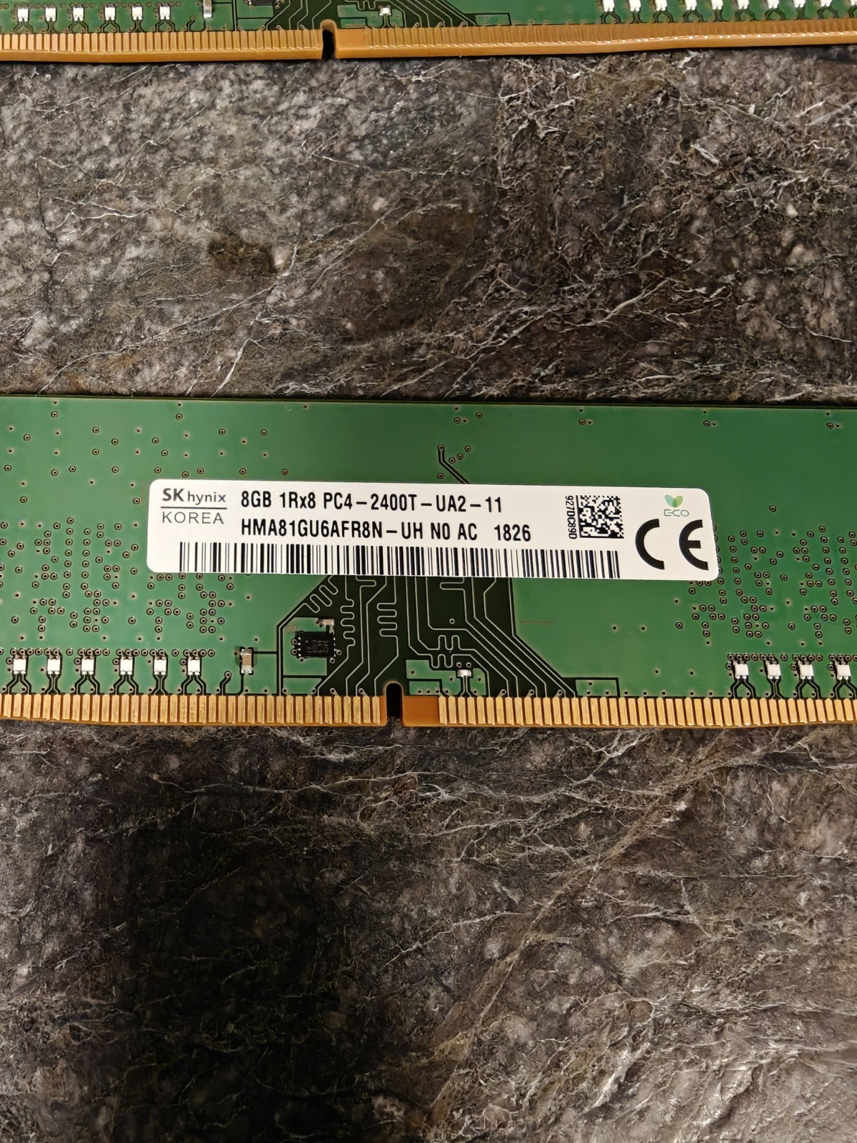SK Hynix PC4-19200 2400MHz DIMM 288 PIN RAM Memory Module 8GB