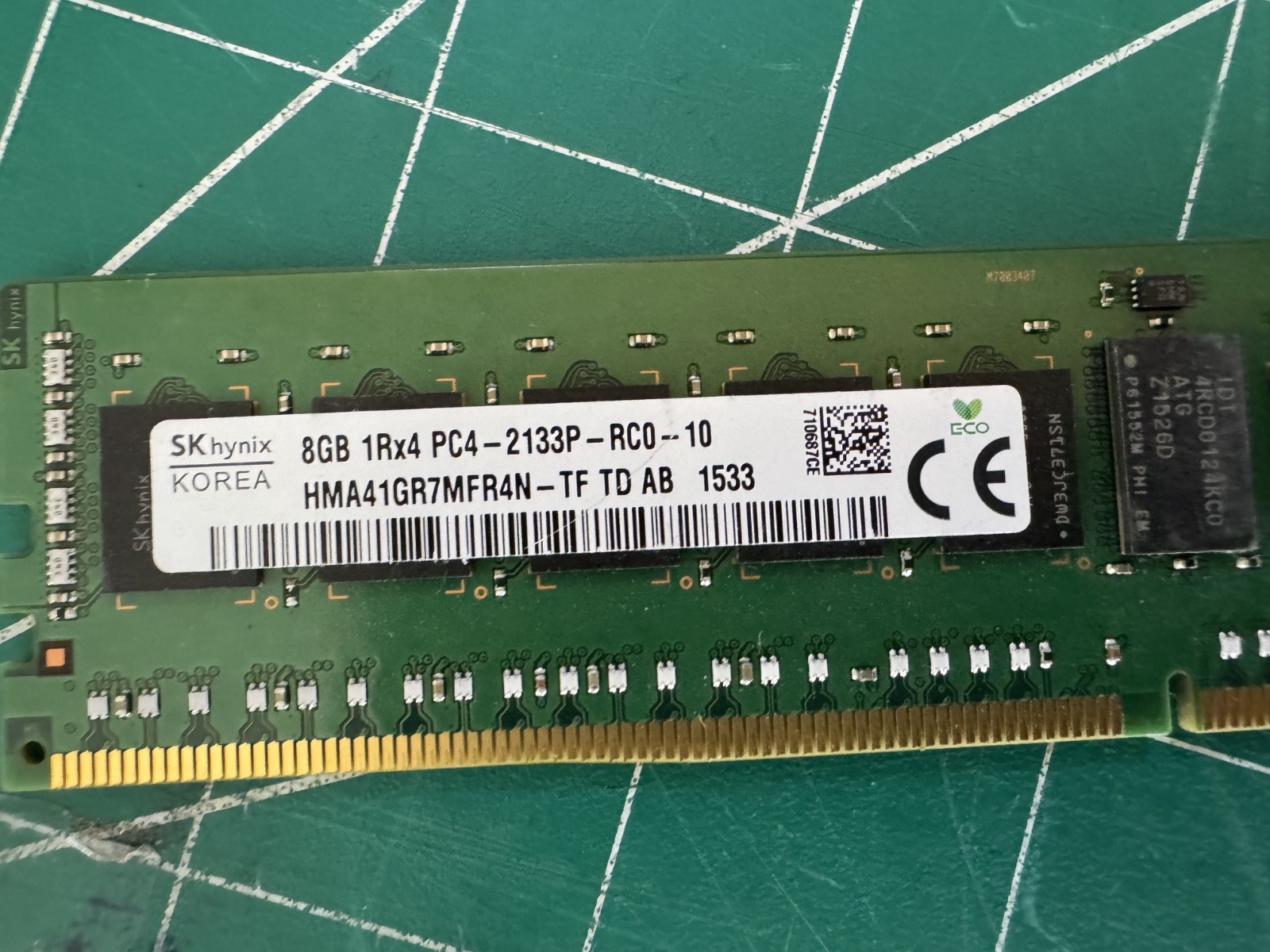 SK Hynix 8GB 1Rx4 PC4-2133P-RC0-10 ECC REG Server Memory HMA41GR7MFR4N-TF