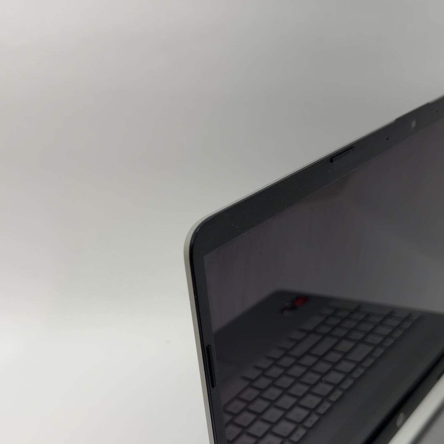 HP Laptop 15-EF2148NR 15.6″ Ryzen 5 5500U 2.1GHz 8GB RAM 256GB SSD
