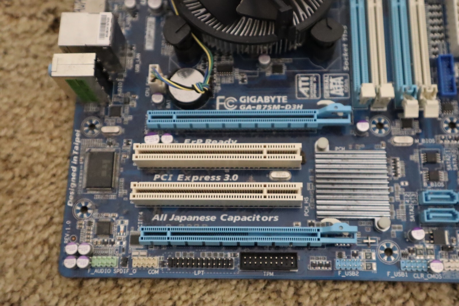 Gigabyte Technology GA-B75M-D3H (rev. 1.0) LGA 1155 Intel Motherboard+I/O Shield