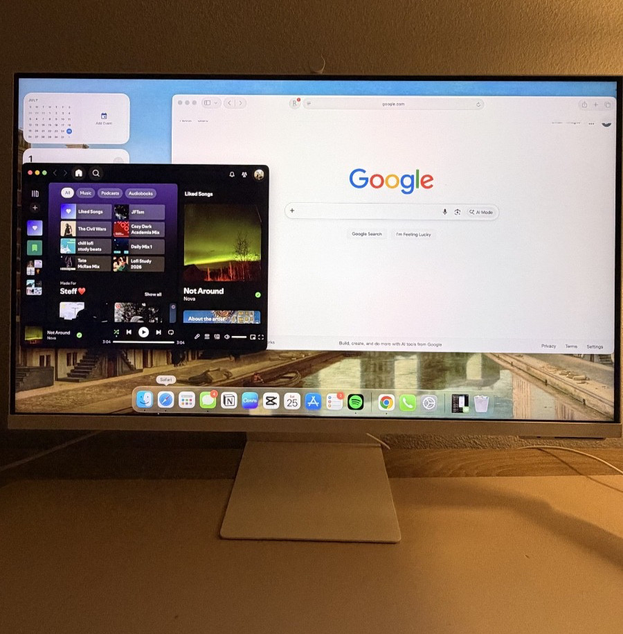 Samsung M8 32″ 4K UHD VA LED Smart Monitor – White