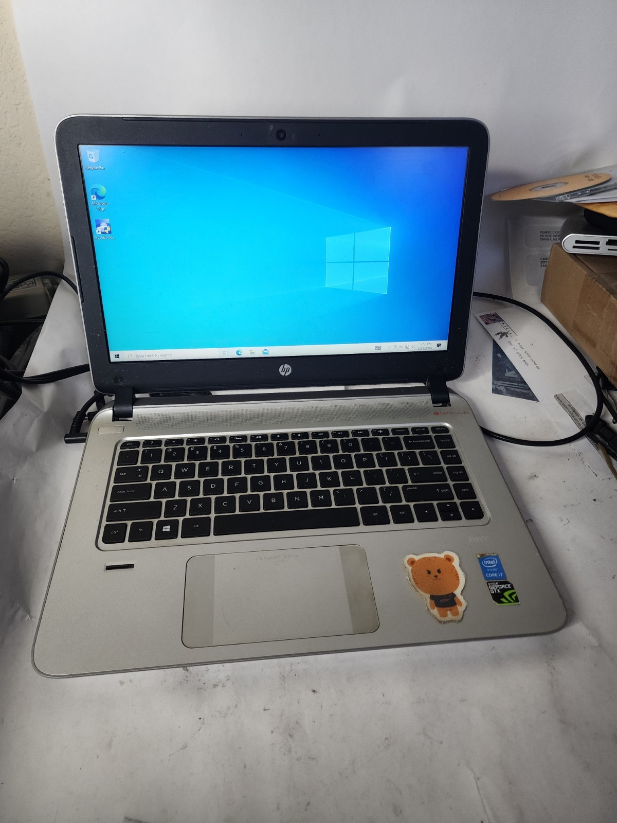 HP Envy Notebook 14 i7-5500u @2.40ghz 1TB SSD 16GB RAM 14t-u200 W10home READ!