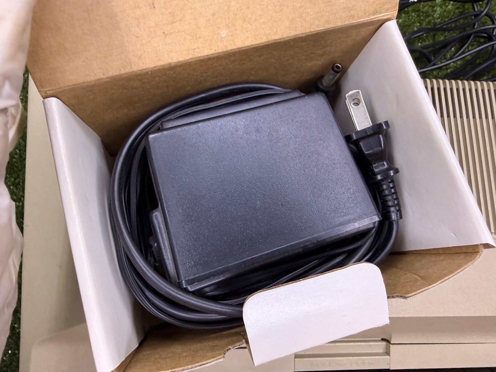 Atari 800 48K RAM Vintage 8-Bit Home Computer w/ Original Box Power Adapter