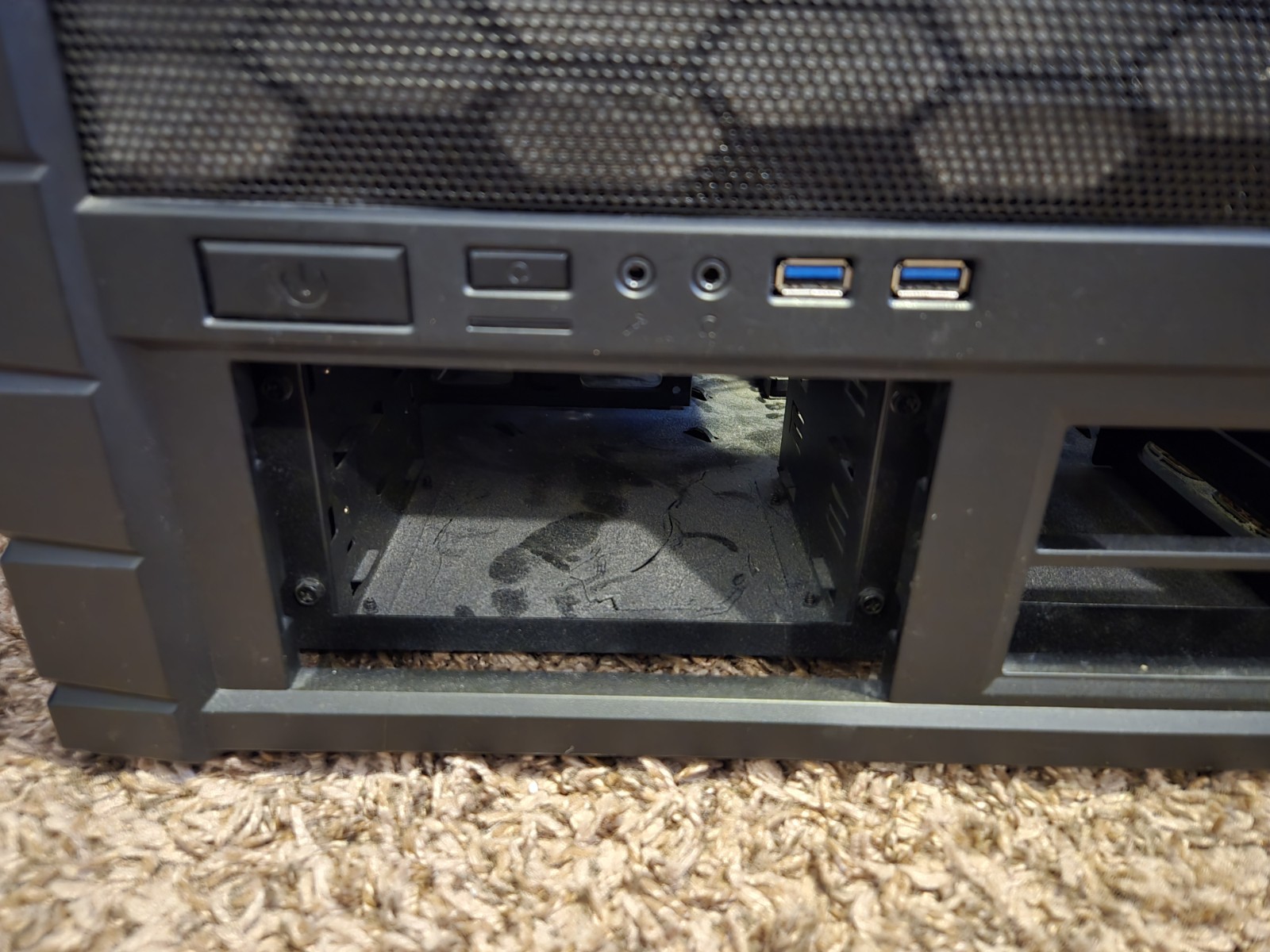 Cooler Master HAF XB EVO ATX PC Case – MISSING PARTS.