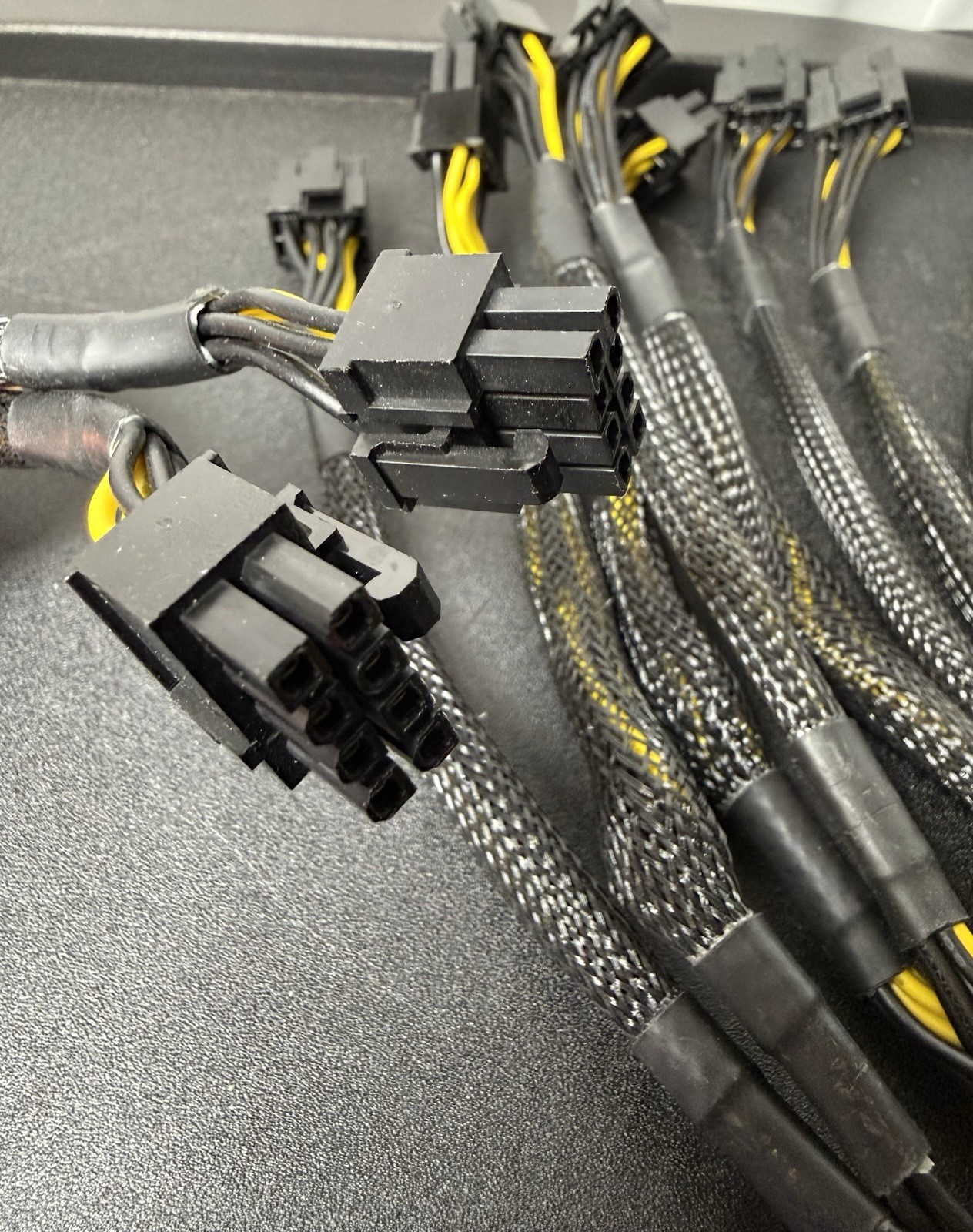 8 pin to Dual 6+2 pin PCI-E Power Cable Splitter 18 AWG – 5 Pack Bundle 2C4