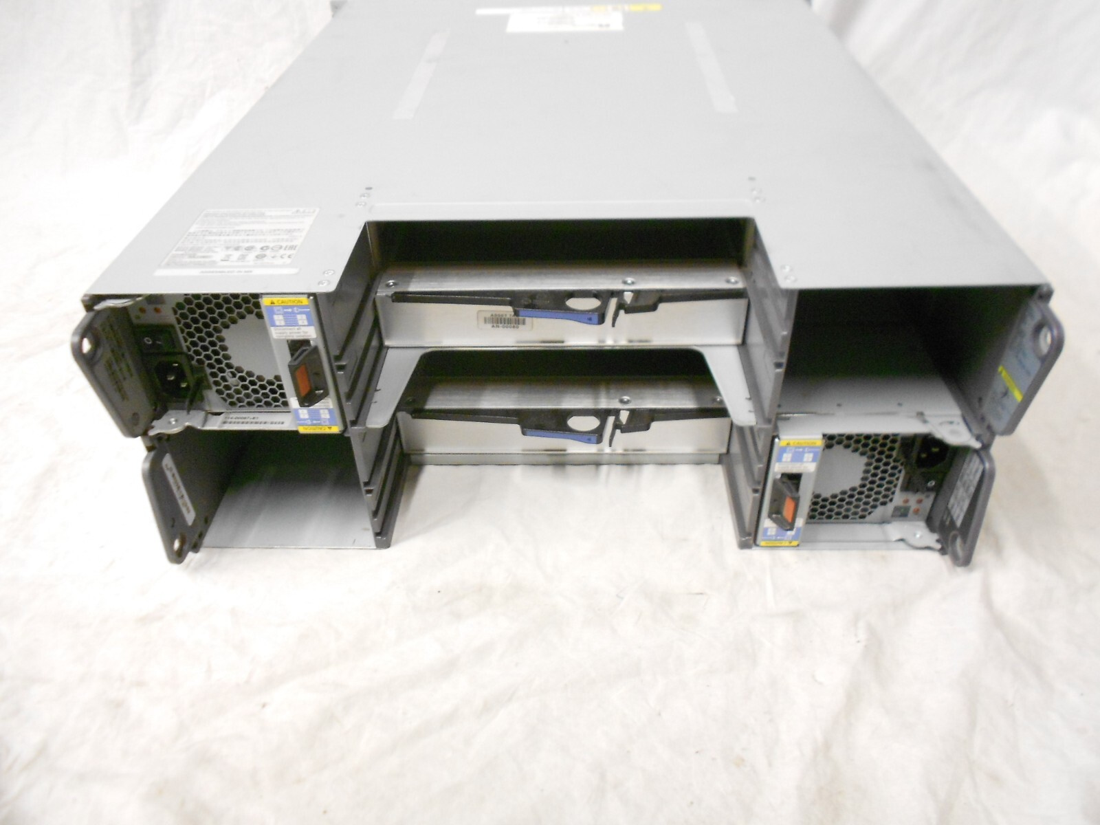 NetApp DS4246 DS4243 Disk Array Shelf JBOD 24 x 3.5” Bay SAS Expansion Array