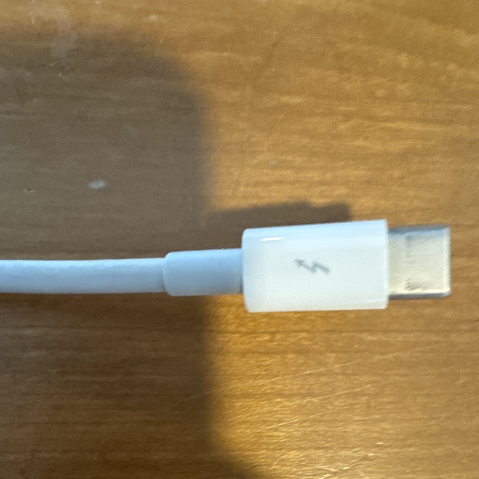 Apple A1790 Thunderbolt 3 USB-C to Thunderbolt 2 Adapter