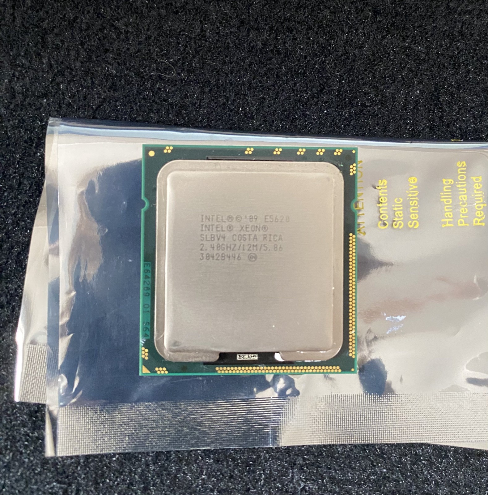 Intel Xeon E5620 2.4GHz Quad-Core (BX80614E5620) Processor