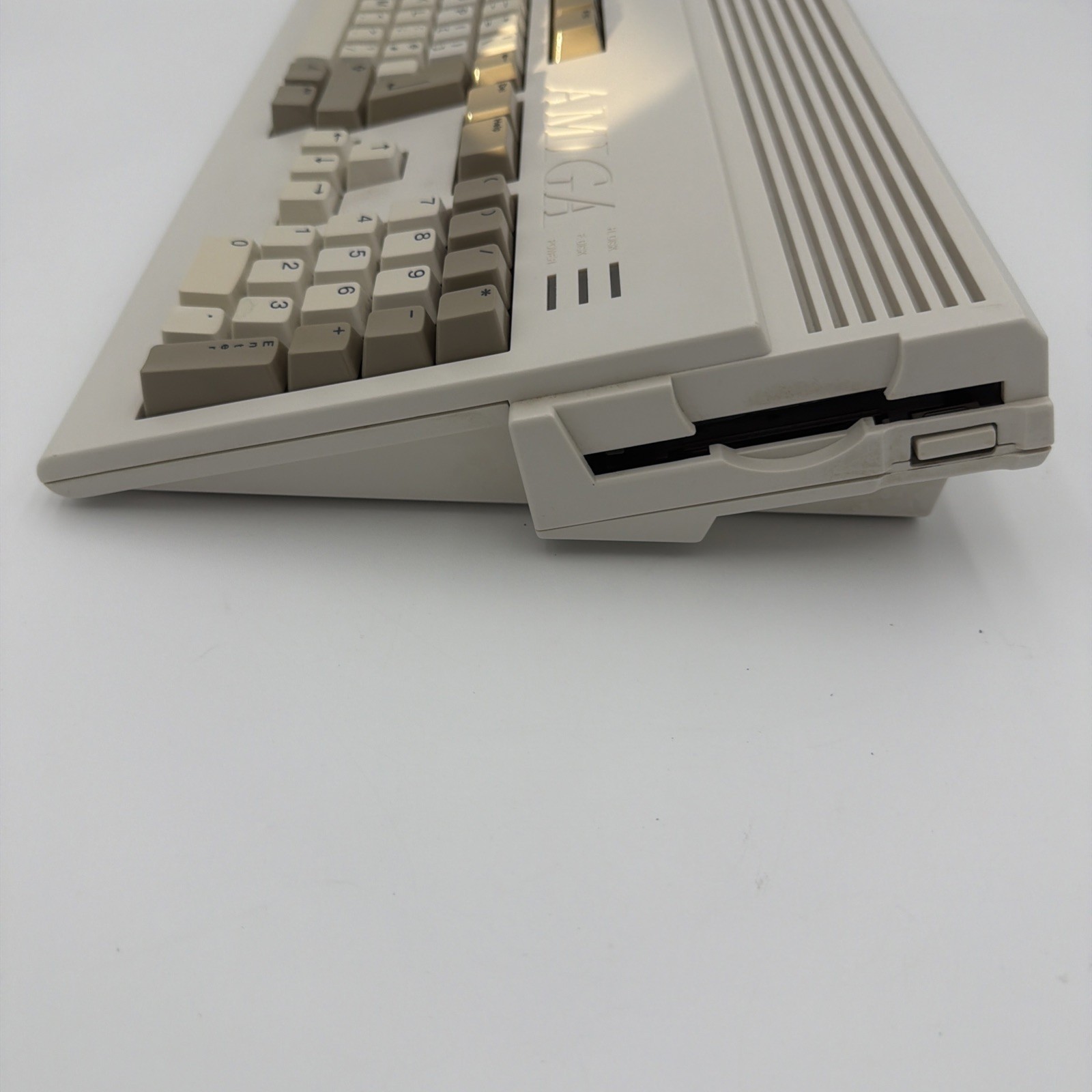 Commodore Amiga 1200 DKB Cobra 68030 40MHz 4MB FPU RTC 4GB CF PSU Mouse Joystick