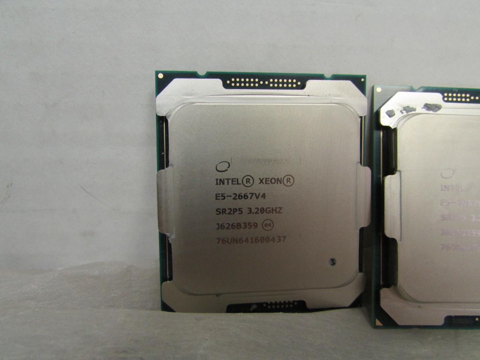 Intel Xeon E5-2667 V4 3.20GHz 8-Core 25MB LGA 2011-3 CPU SR2P5 LOT OF 2