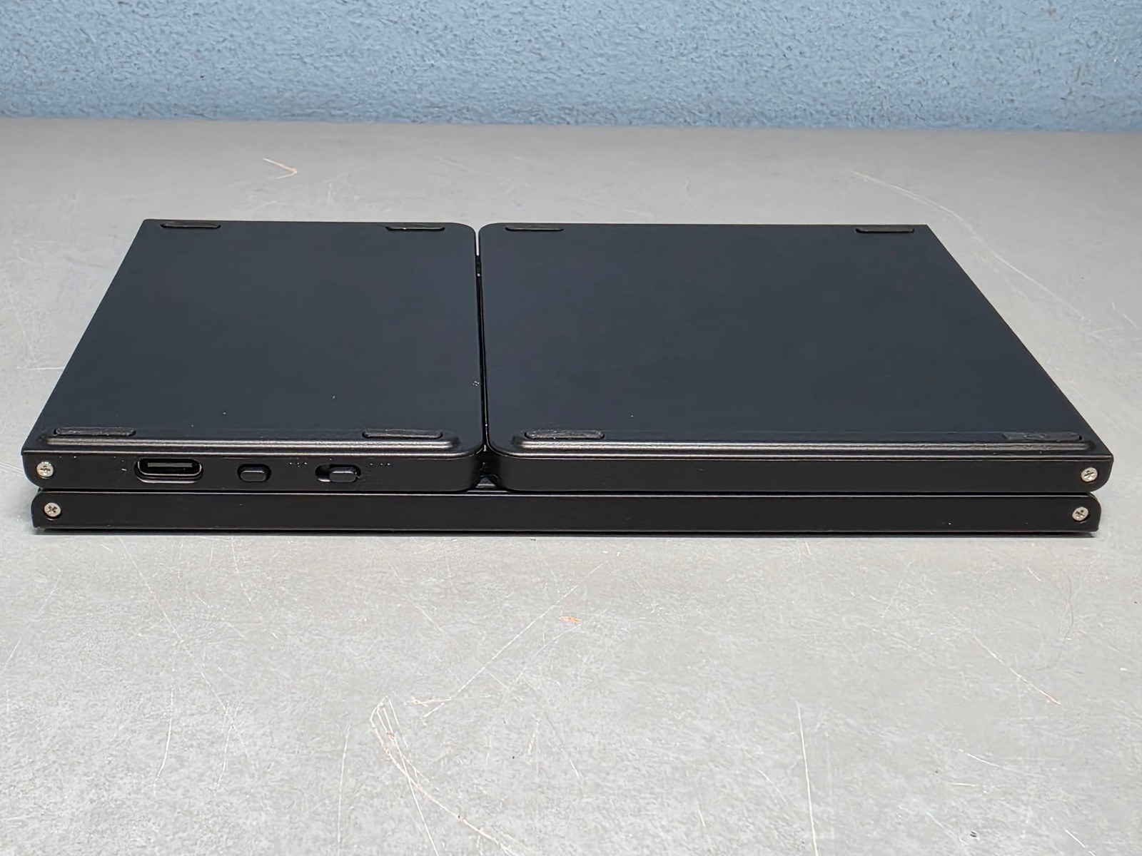 Samsers Foldable Wireless Keyboard with Touchpad & Phone Stand – New!