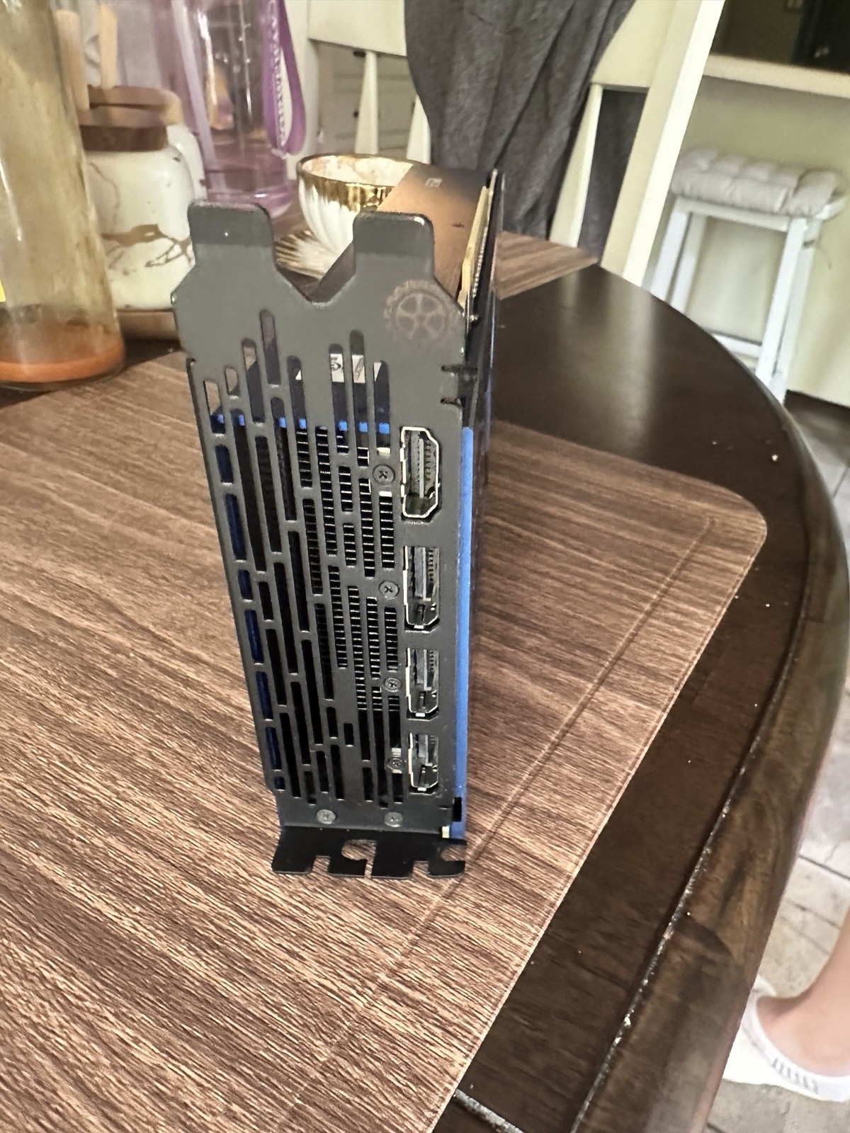 AMD Radeon Vega 64 Frontier Edition Graphics Card 16GB 109-D05057-00_02